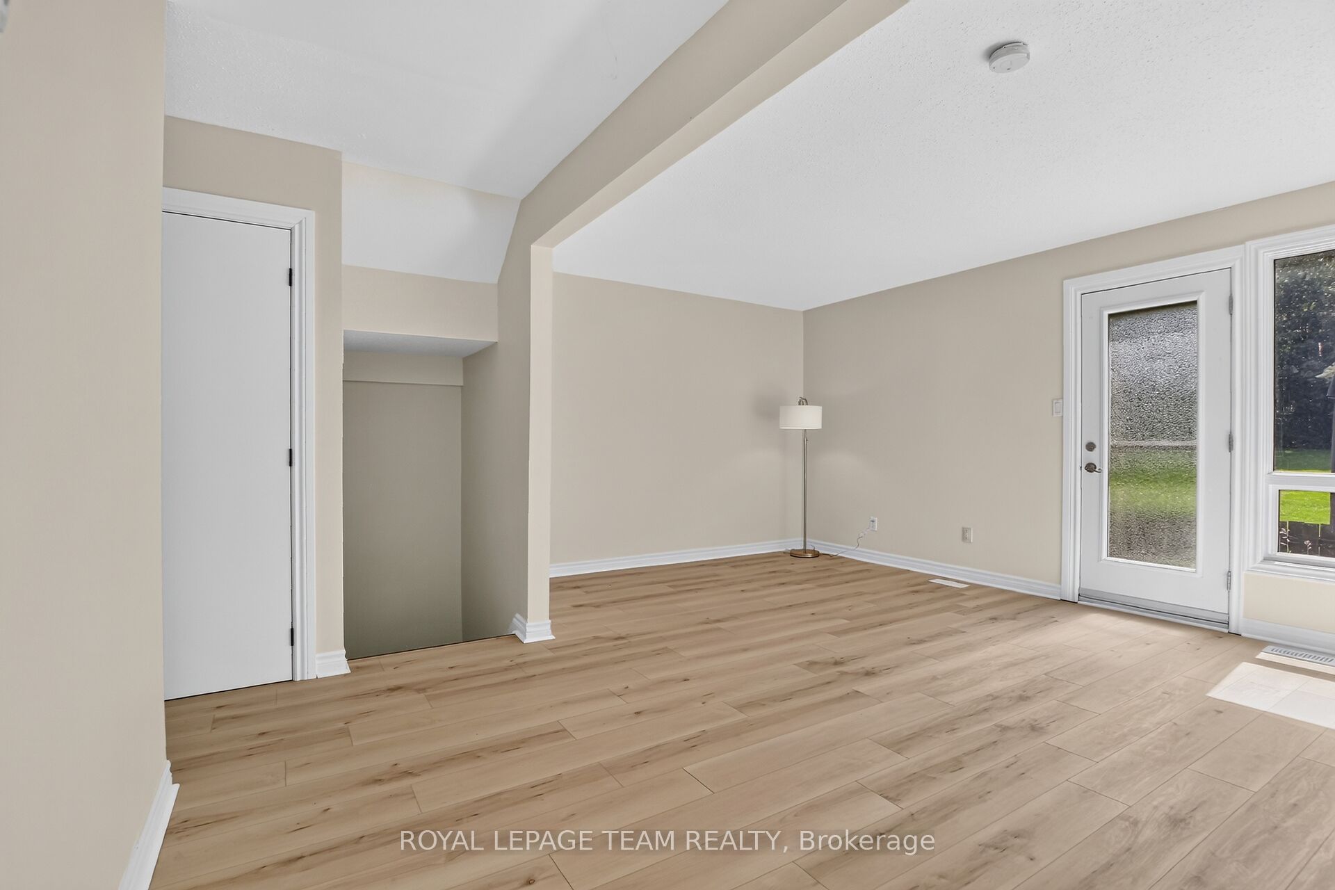 120 Mcclintock Way Property Photo 22