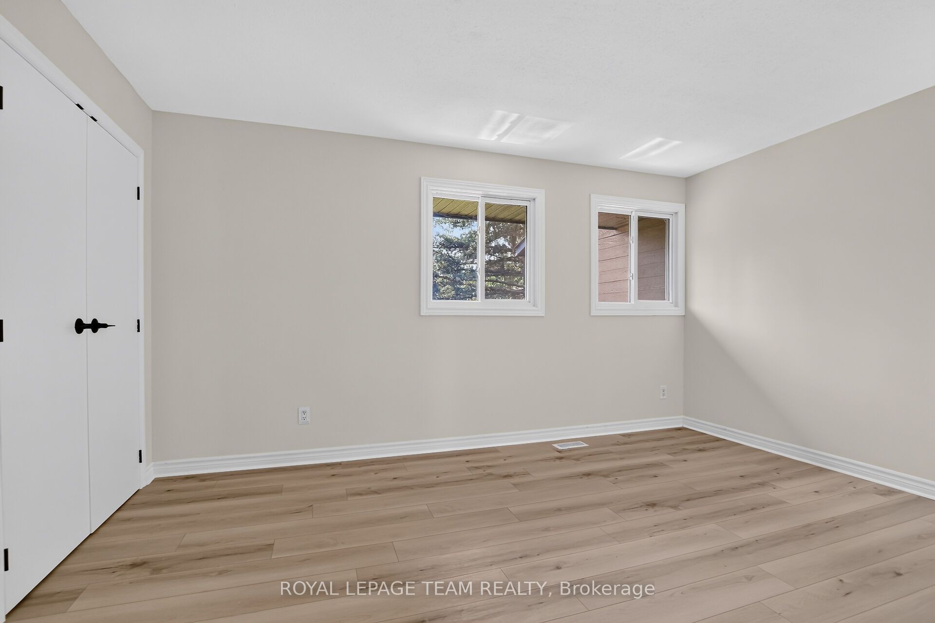 120 Mcclintock Way Property Photo 27