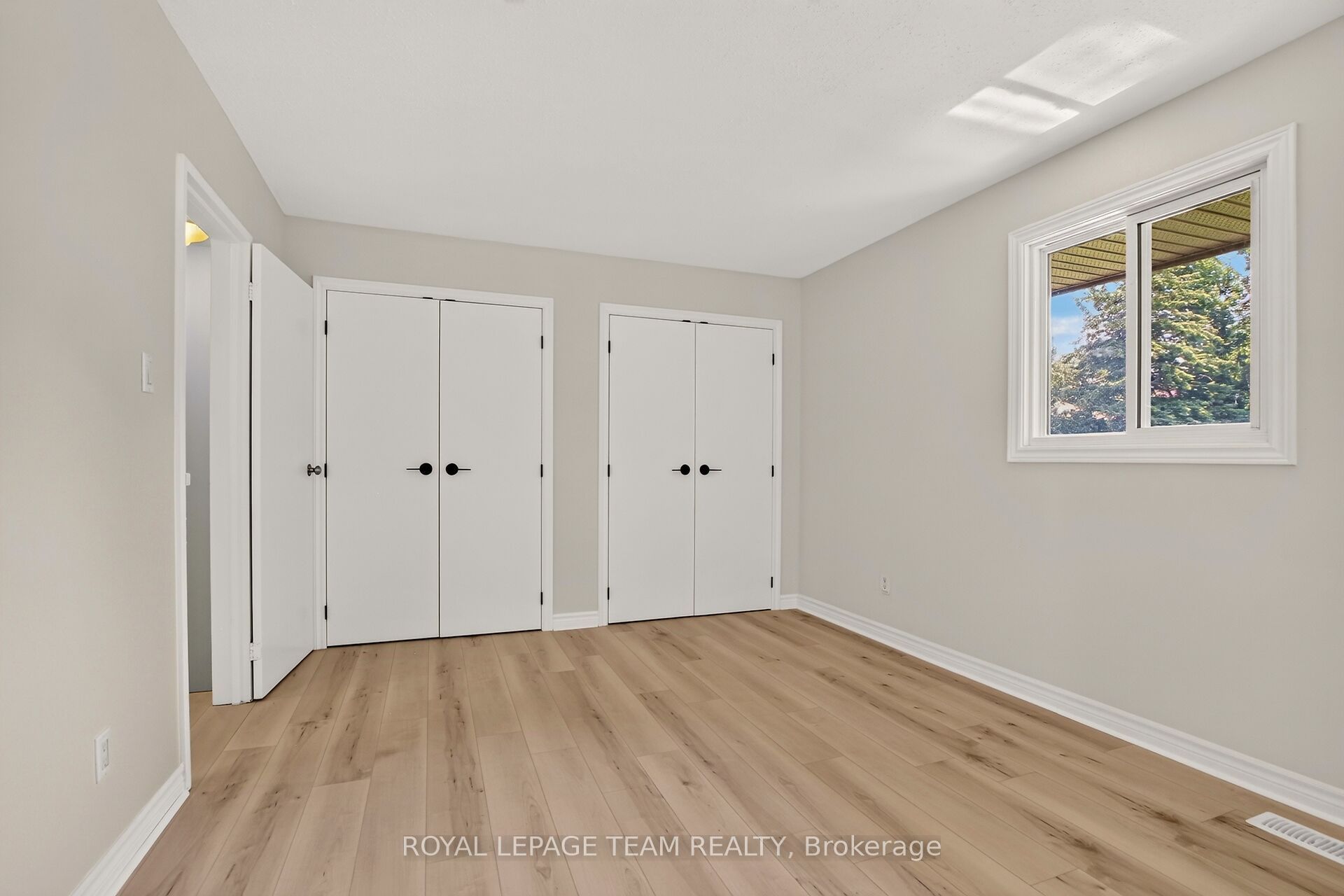 120 Mcclintock Way Property Photo 28