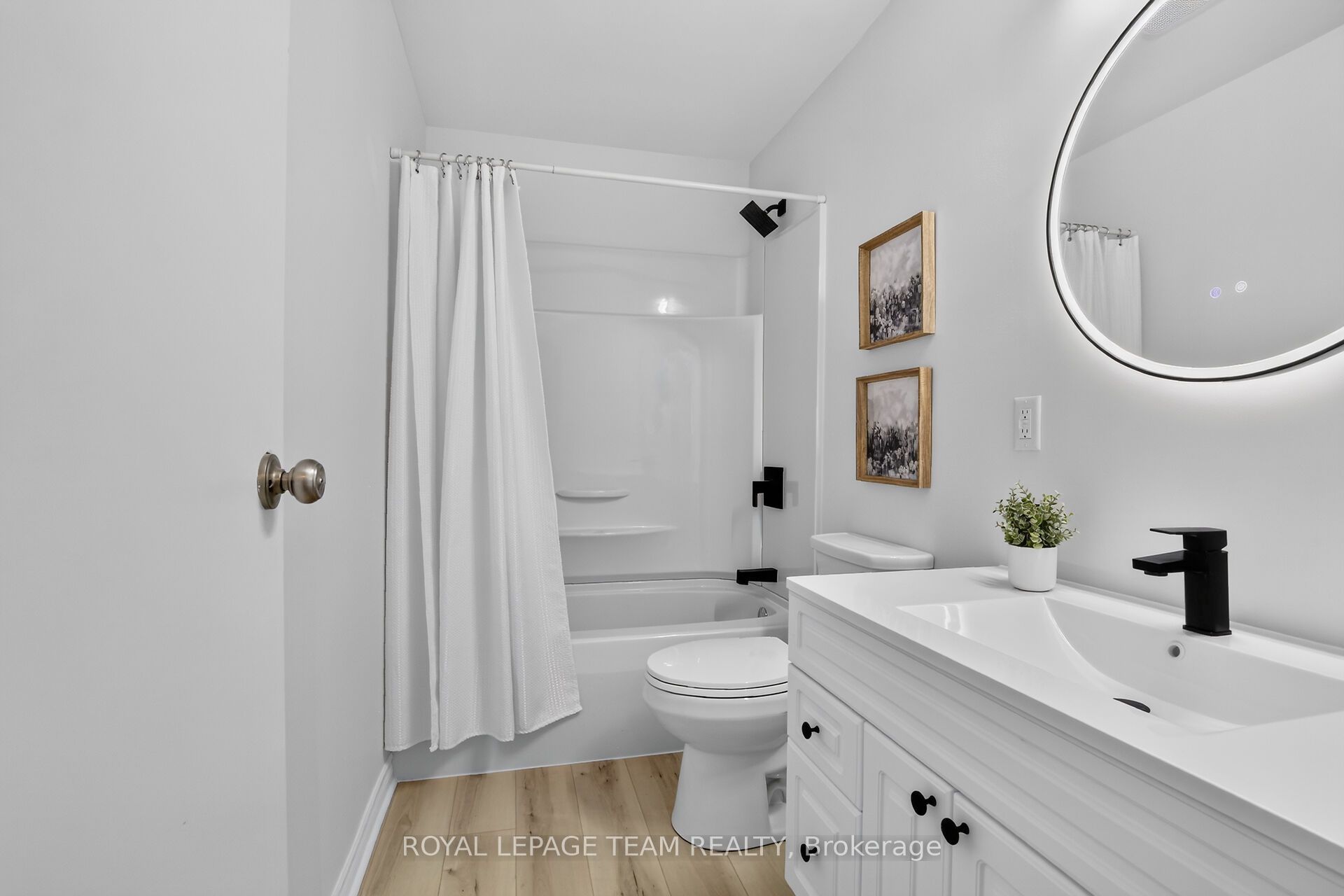 120 Mcclintock Way Property Photo 32