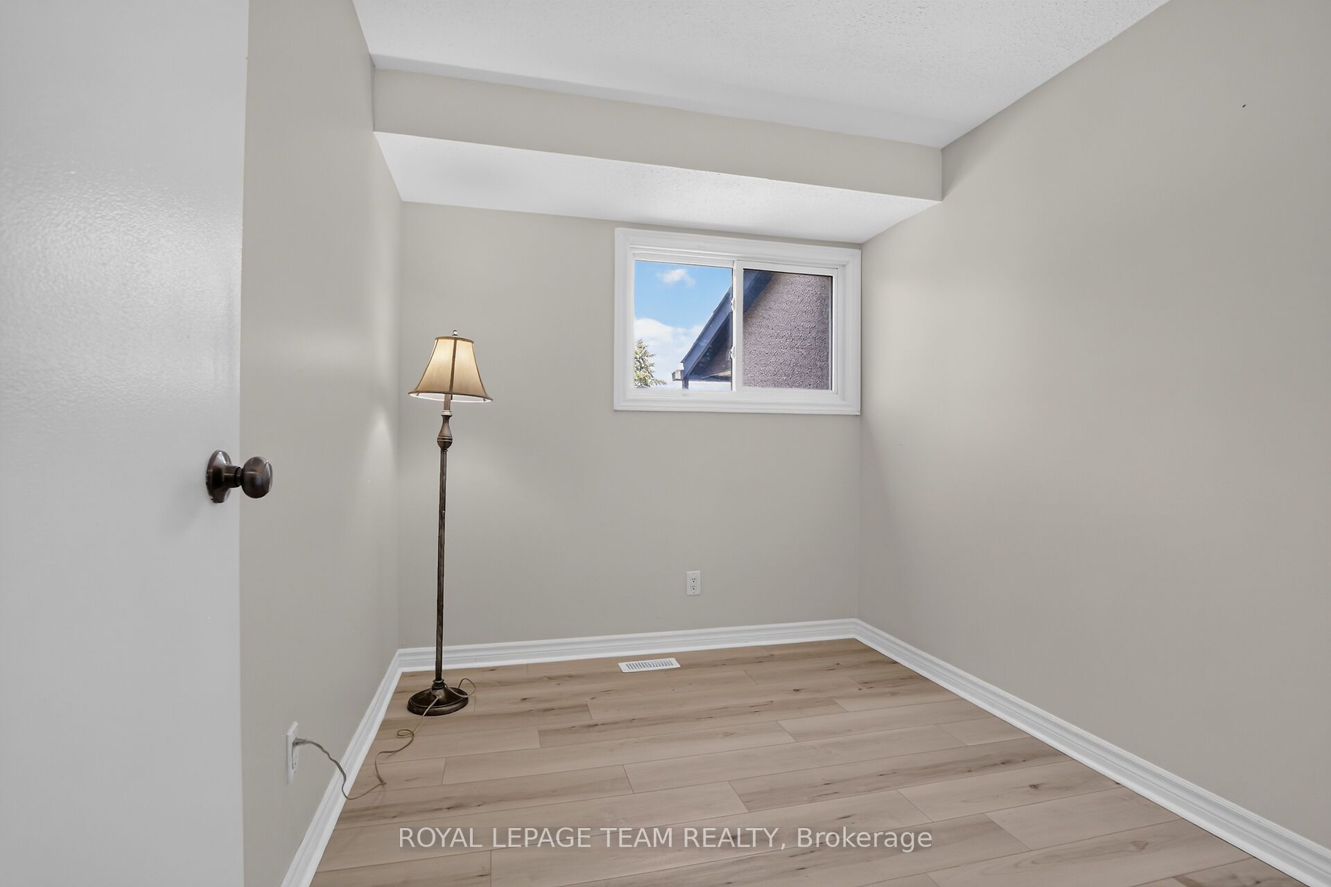 120 Mcclintock Way Property Photo 34