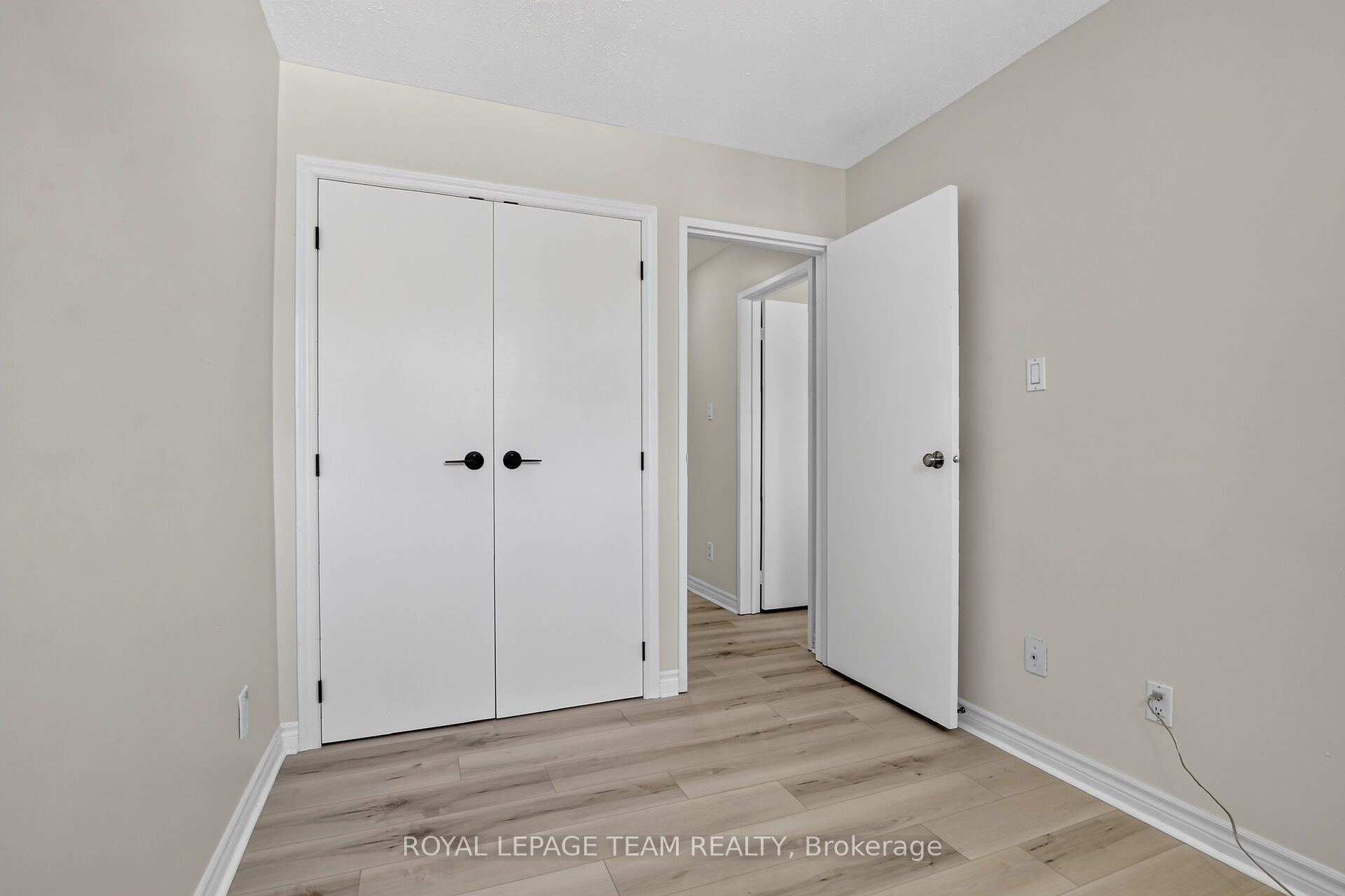 120 Mcclintock Way Property Photo 36
