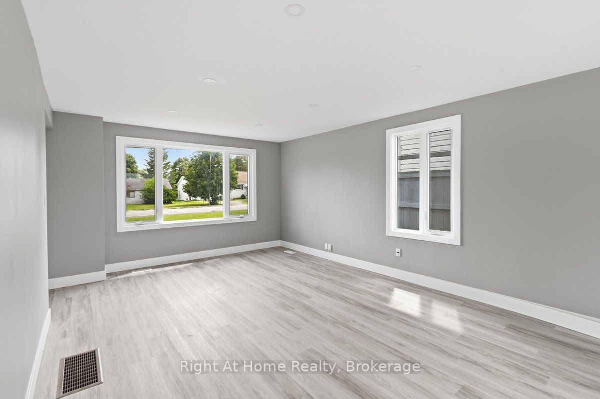 721 Harmony Road Property Photo 12