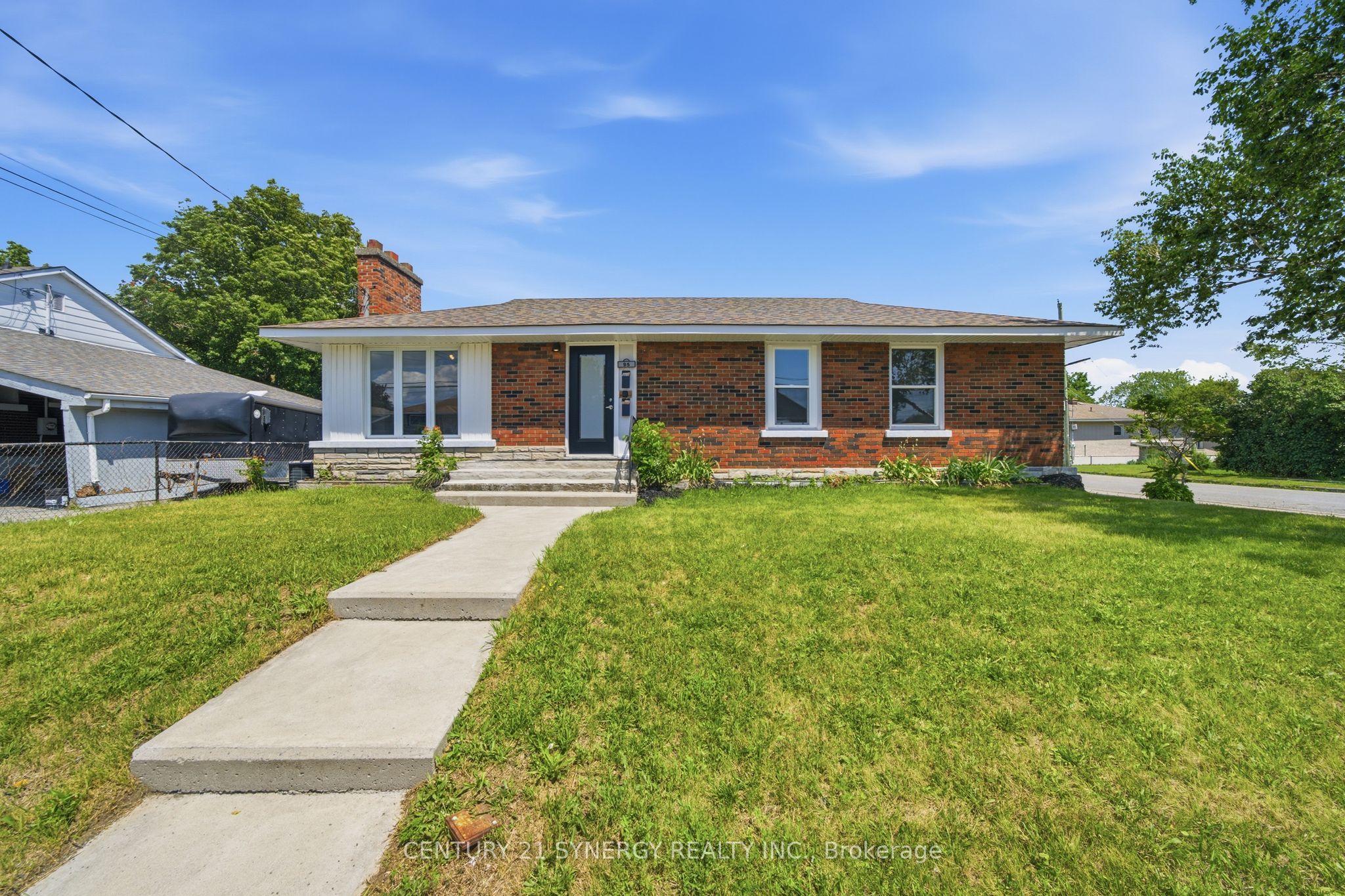 95 West Street W Property Photo 1