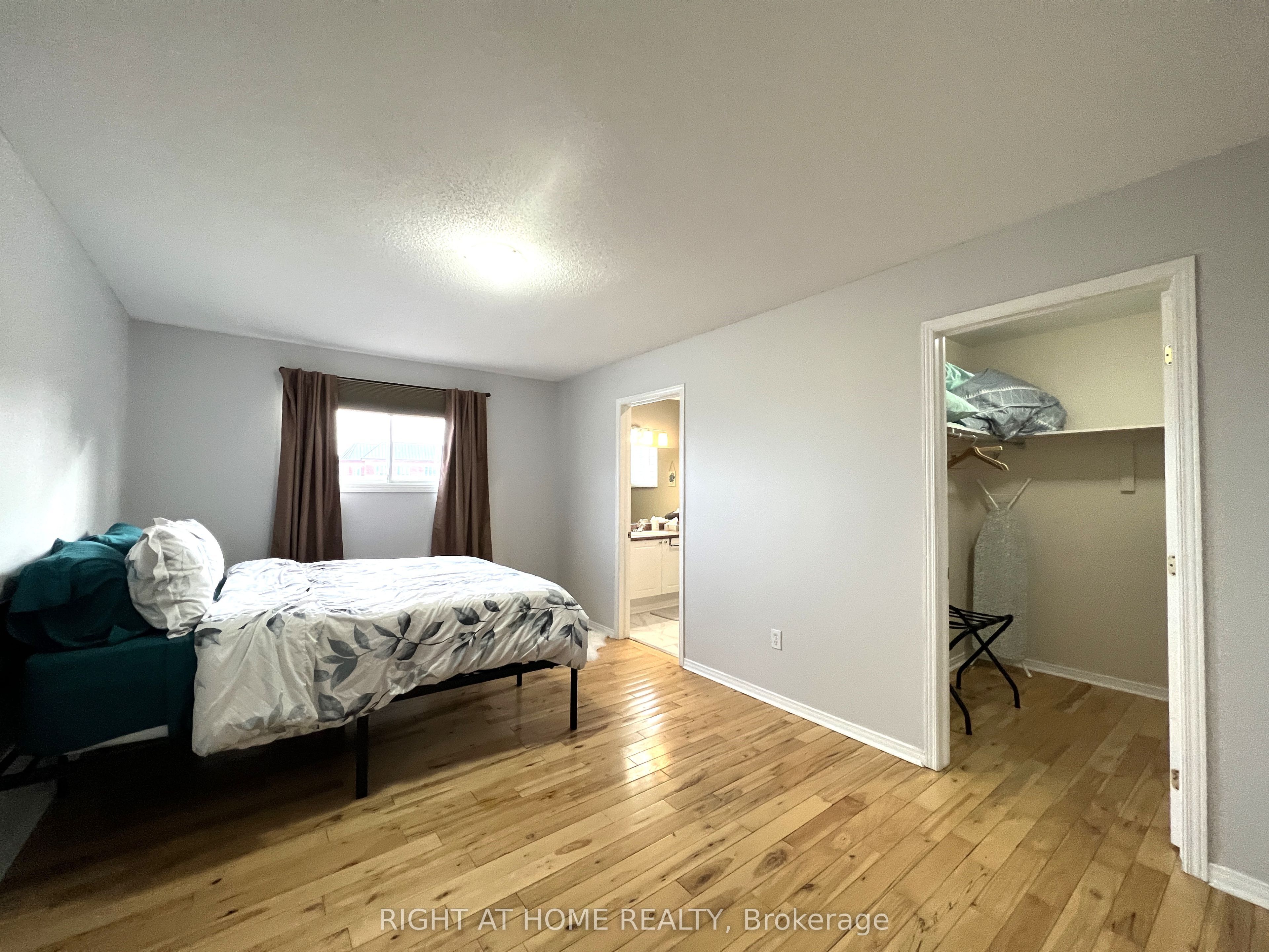 590 Arbour Crescent Property Photo 18