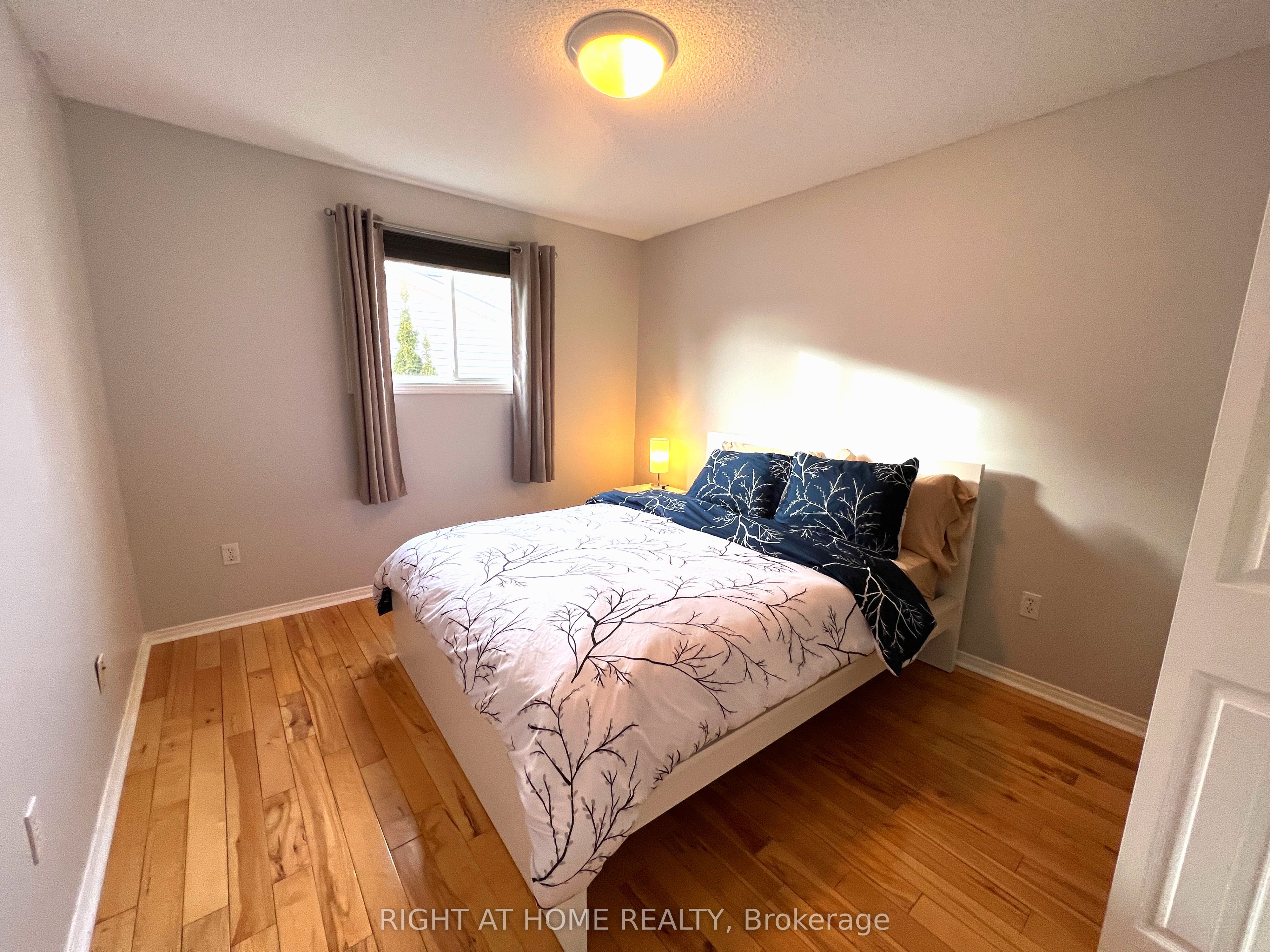 590 Arbour Crescent Property Photo 22