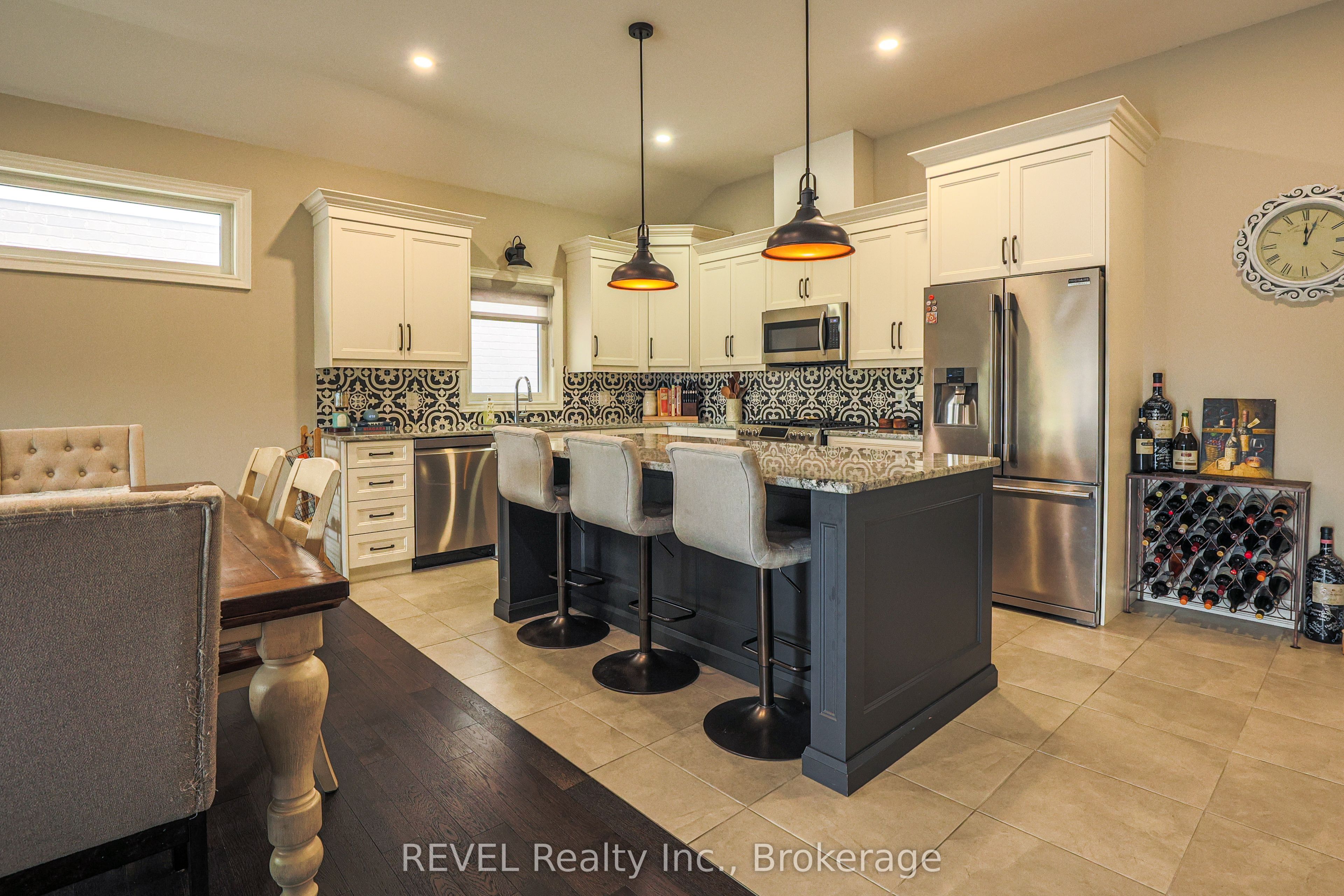 15 Willowbrook Drive Property Photo 12