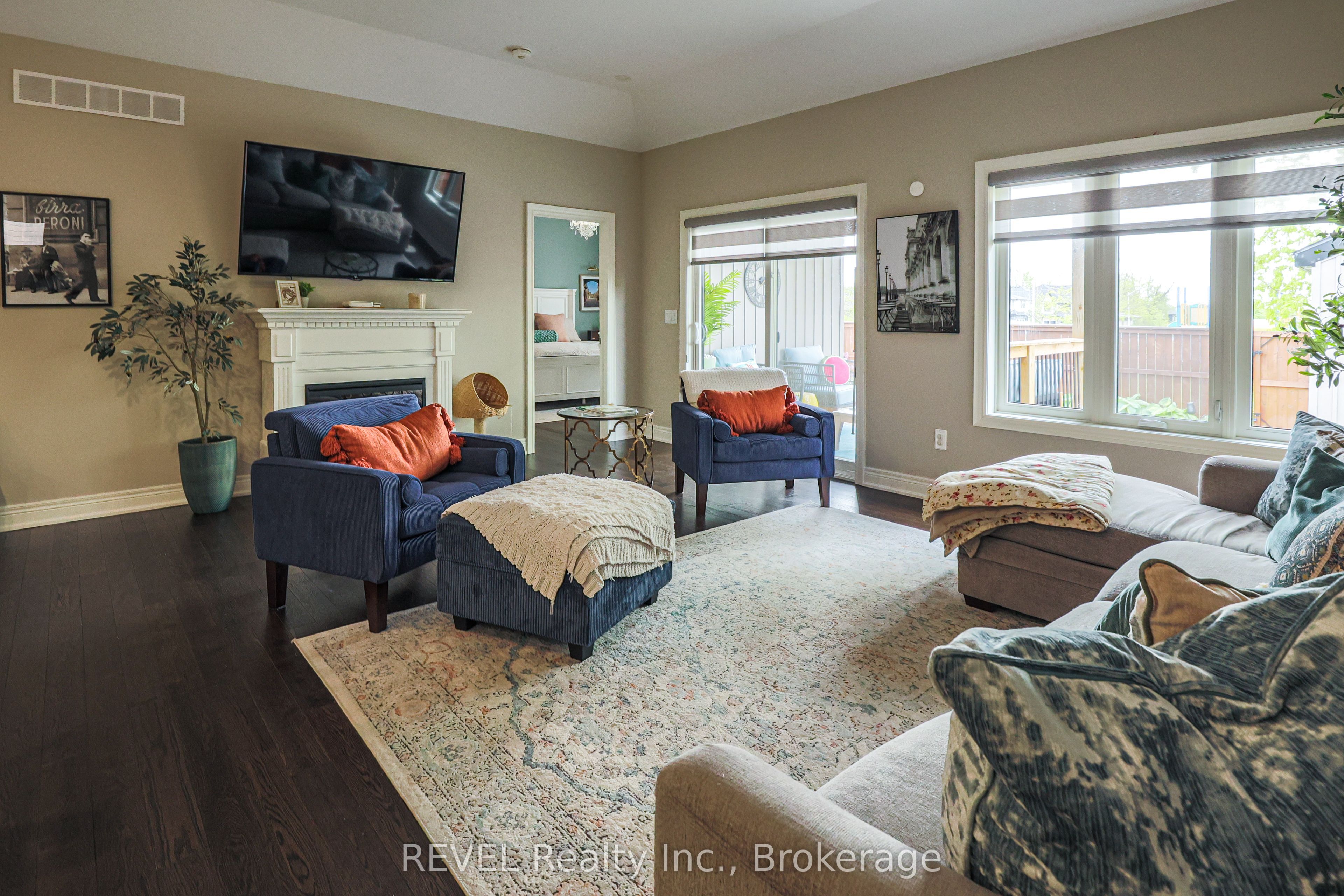 15 Willowbrook Drive Property Photo 19