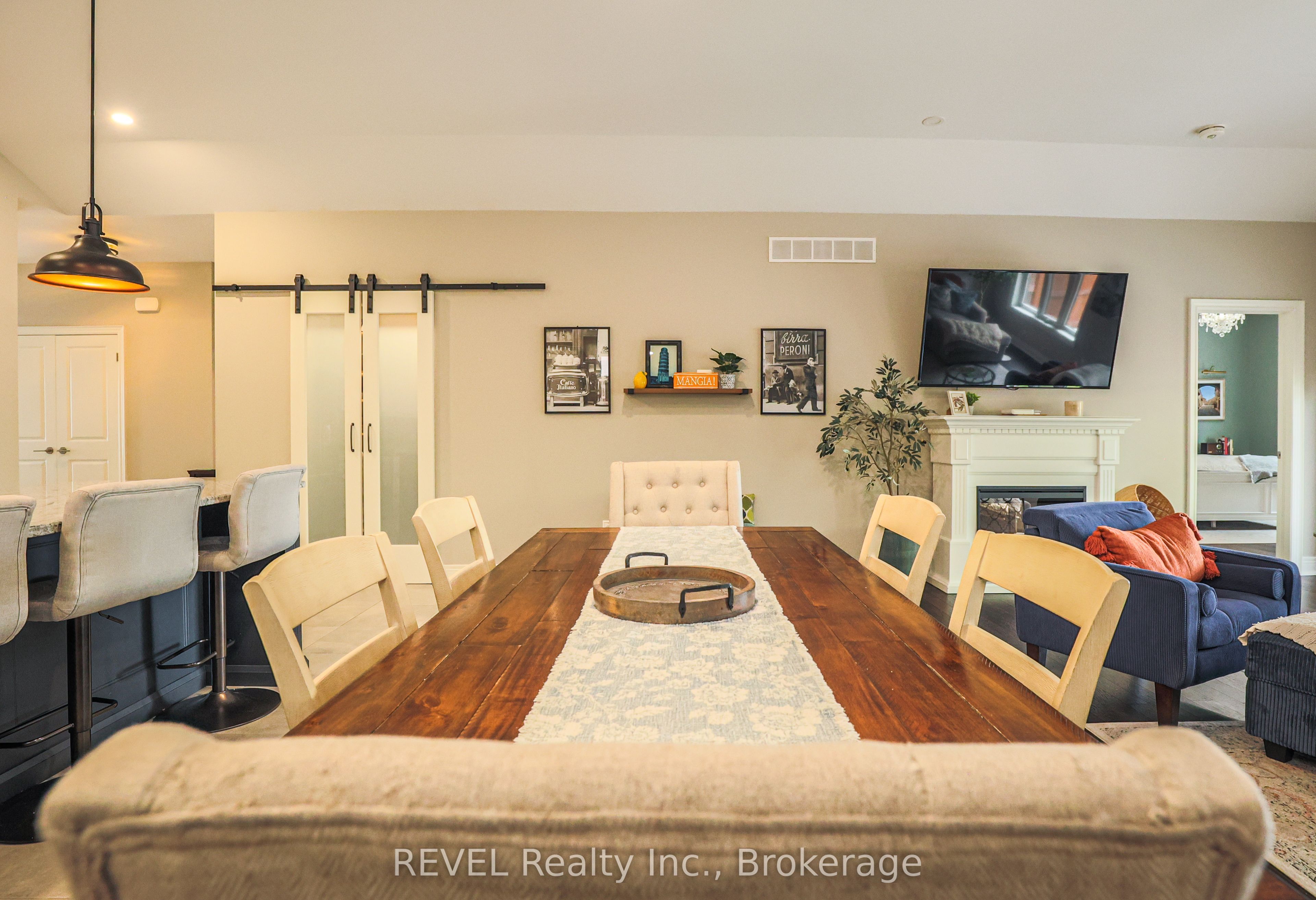 15 Willowbrook Drive Property Photo 20