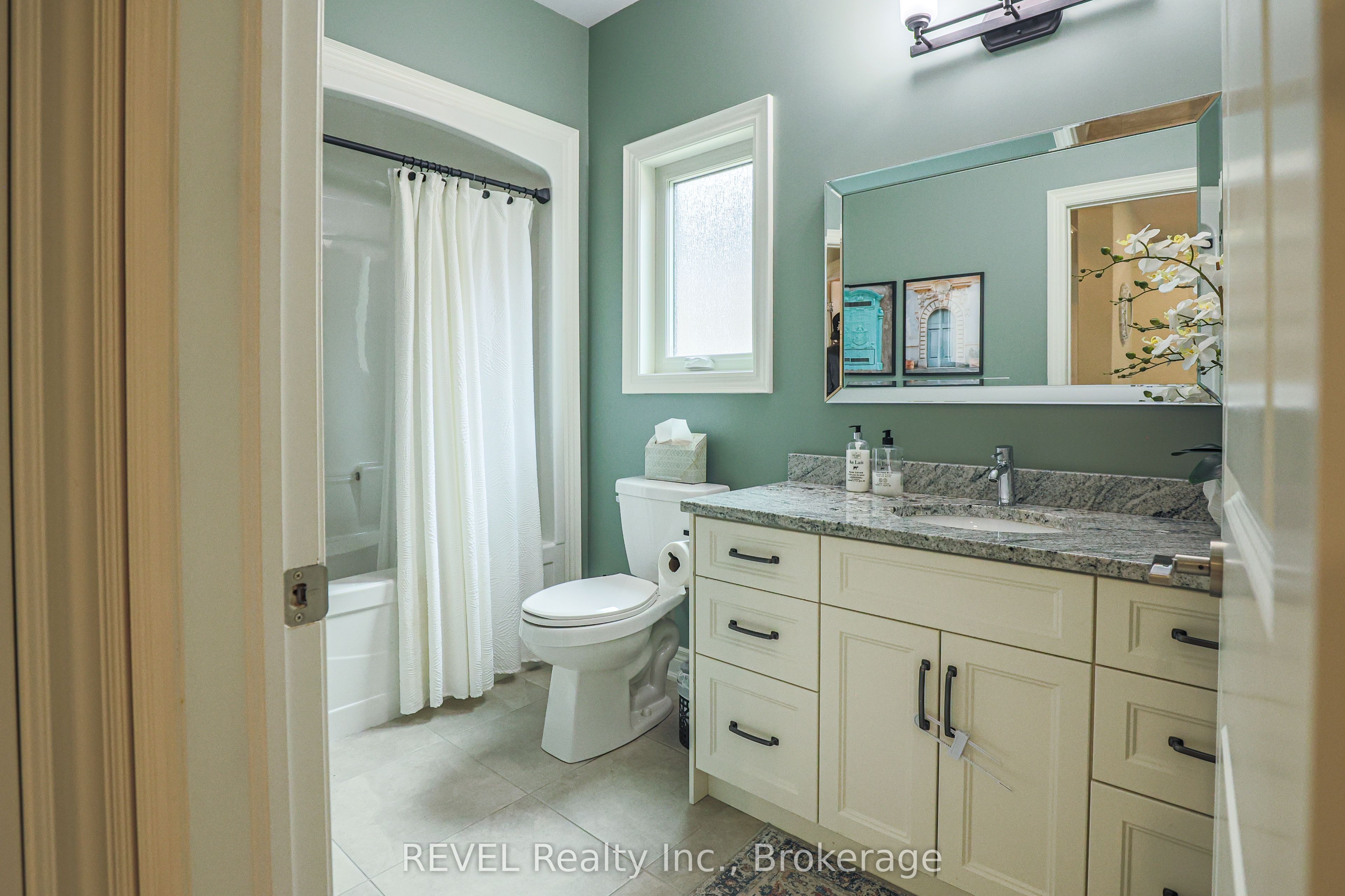 15 Willowbrook Drive Property Photo 27