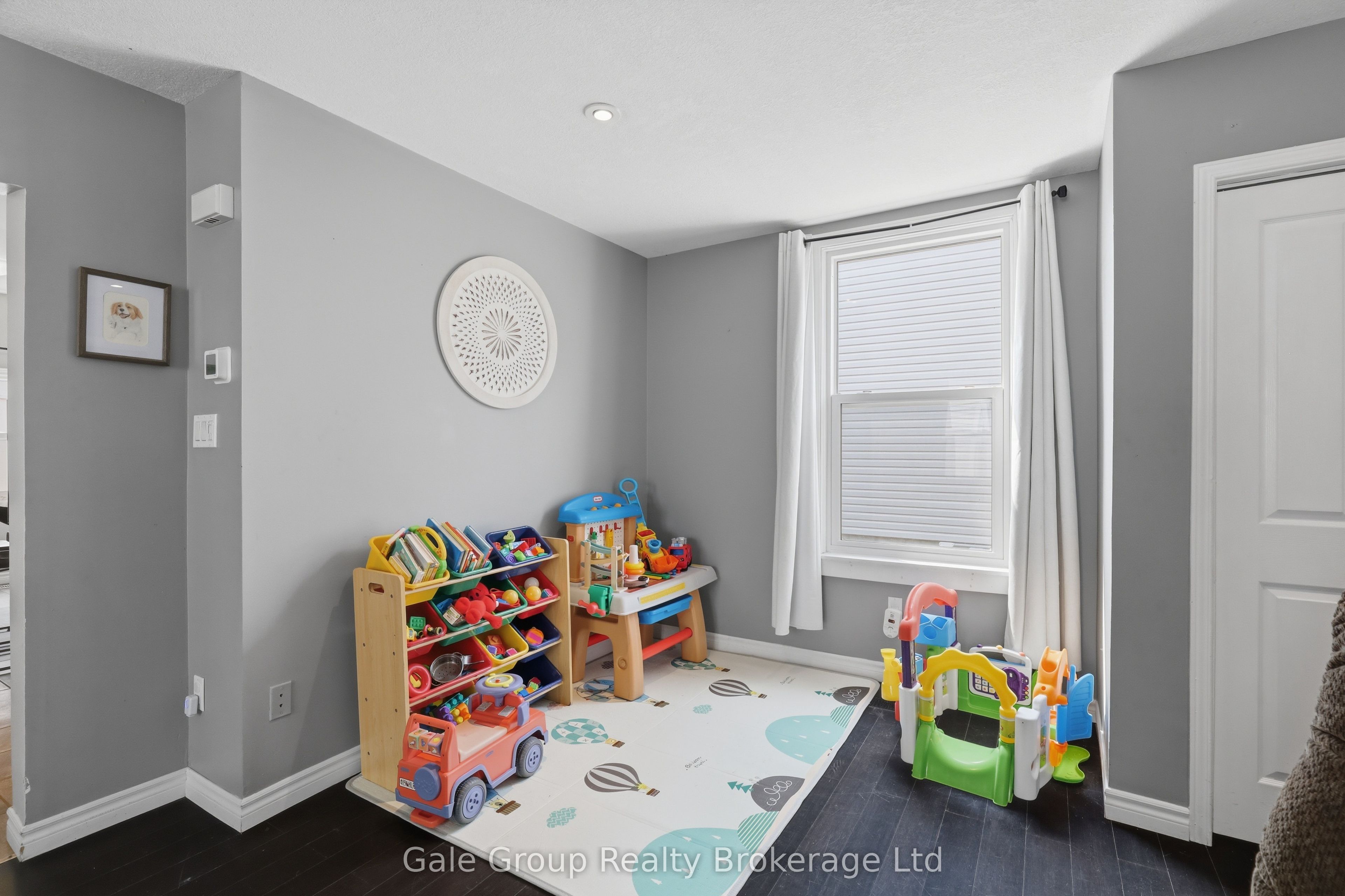 32 West Avenue Property Photo 10
