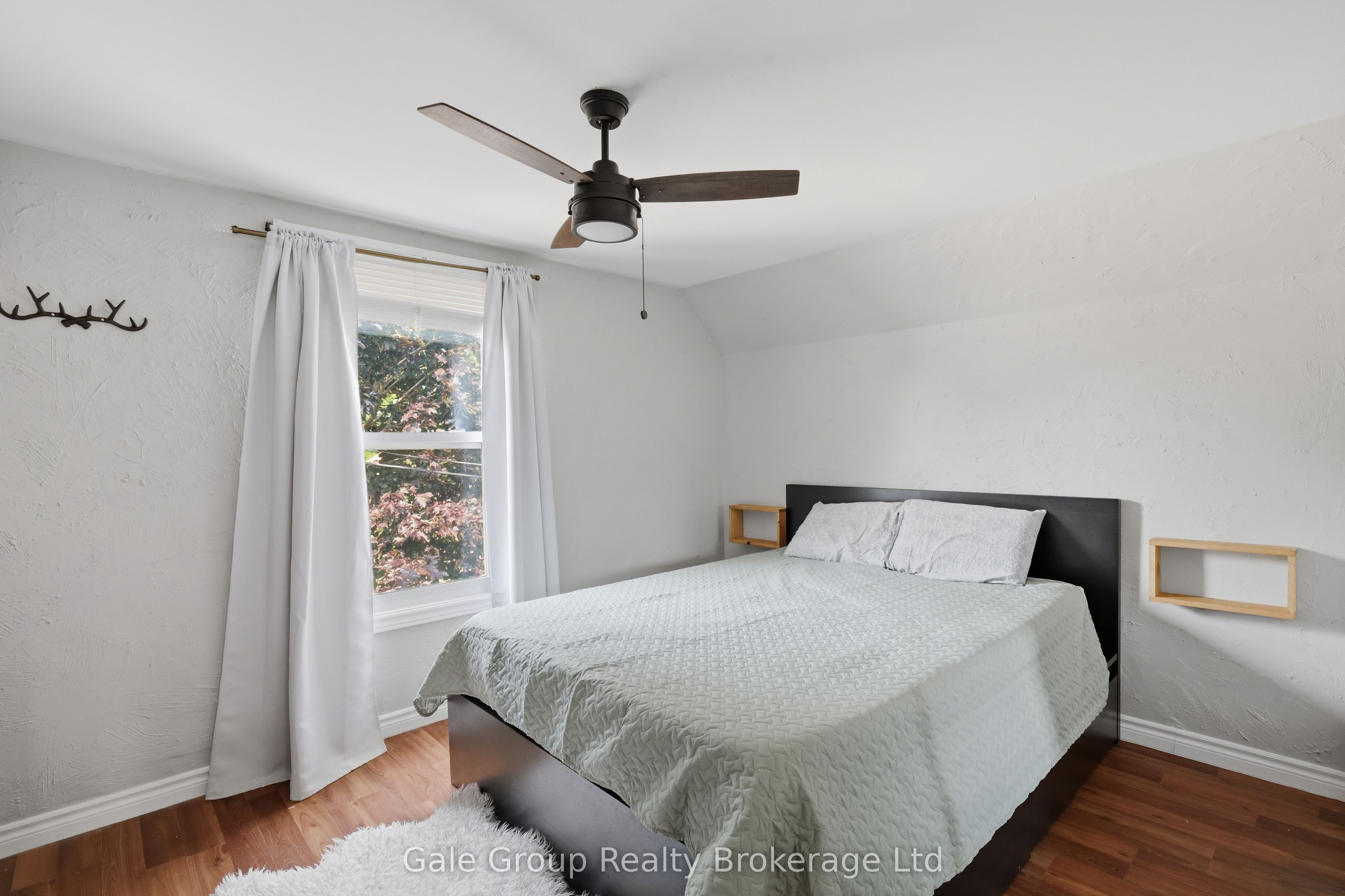 32 West Avenue Property Photo 23