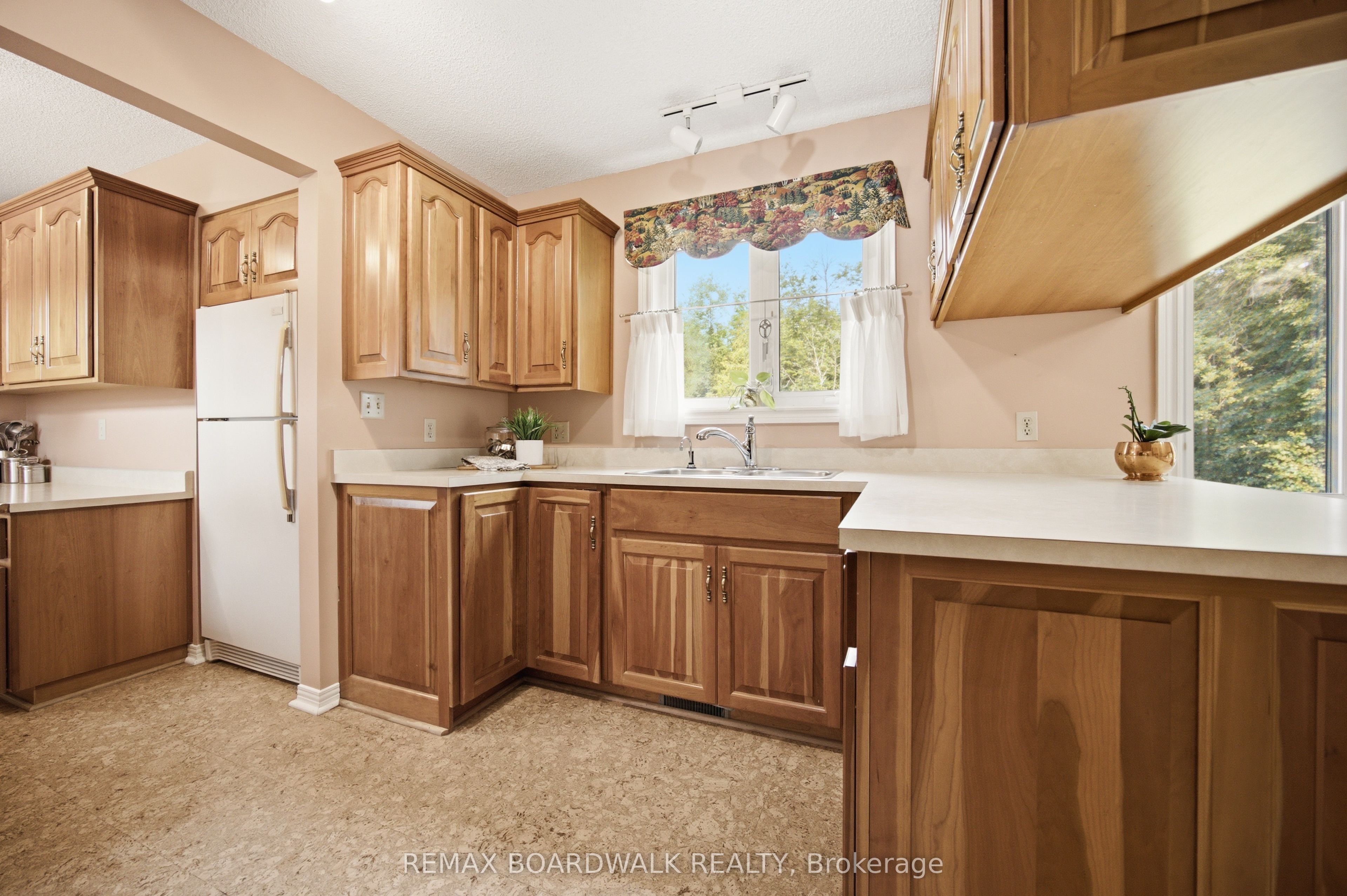 398 Mccann Road Property Photo 13