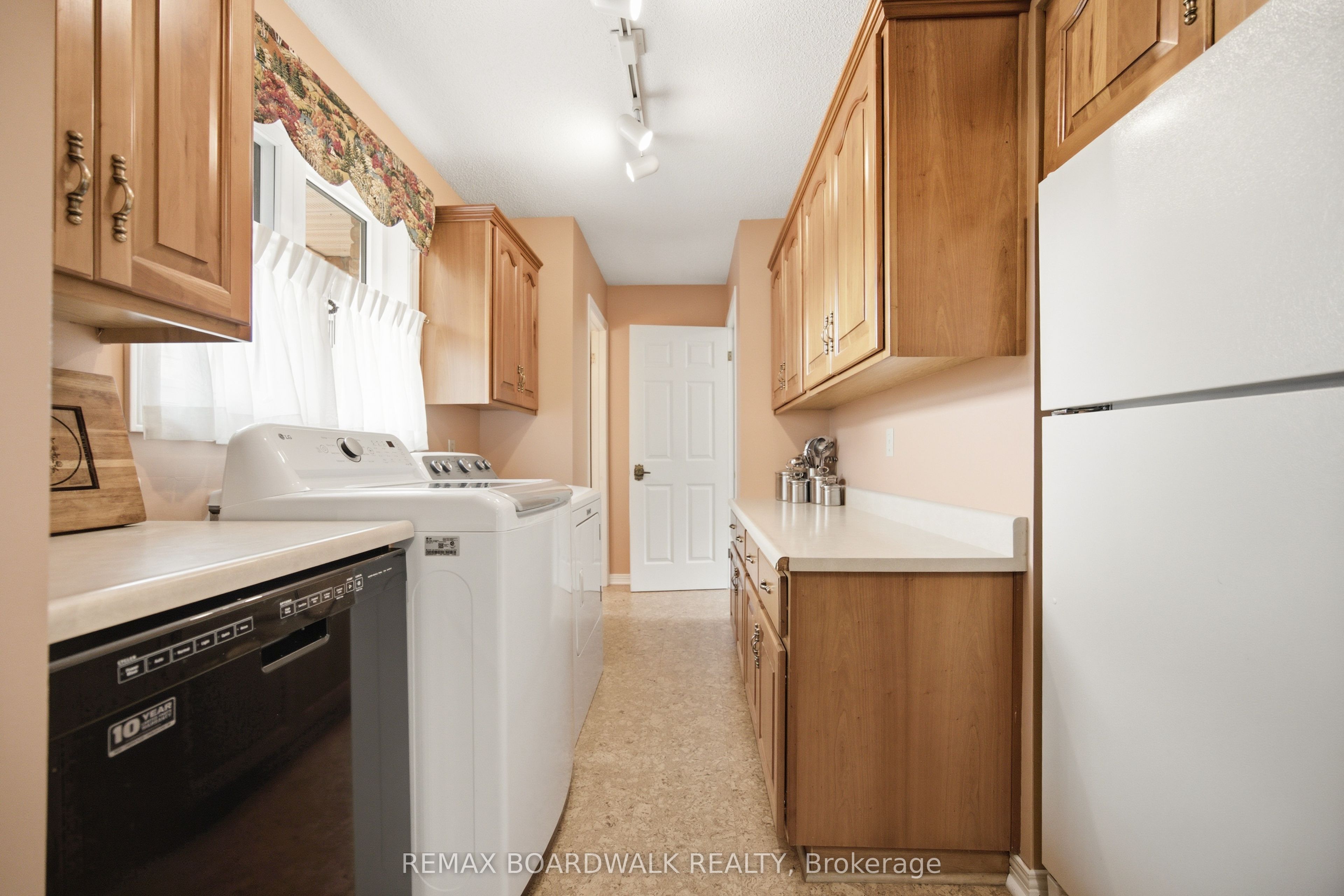398 Mccann Road Property Photo 14
