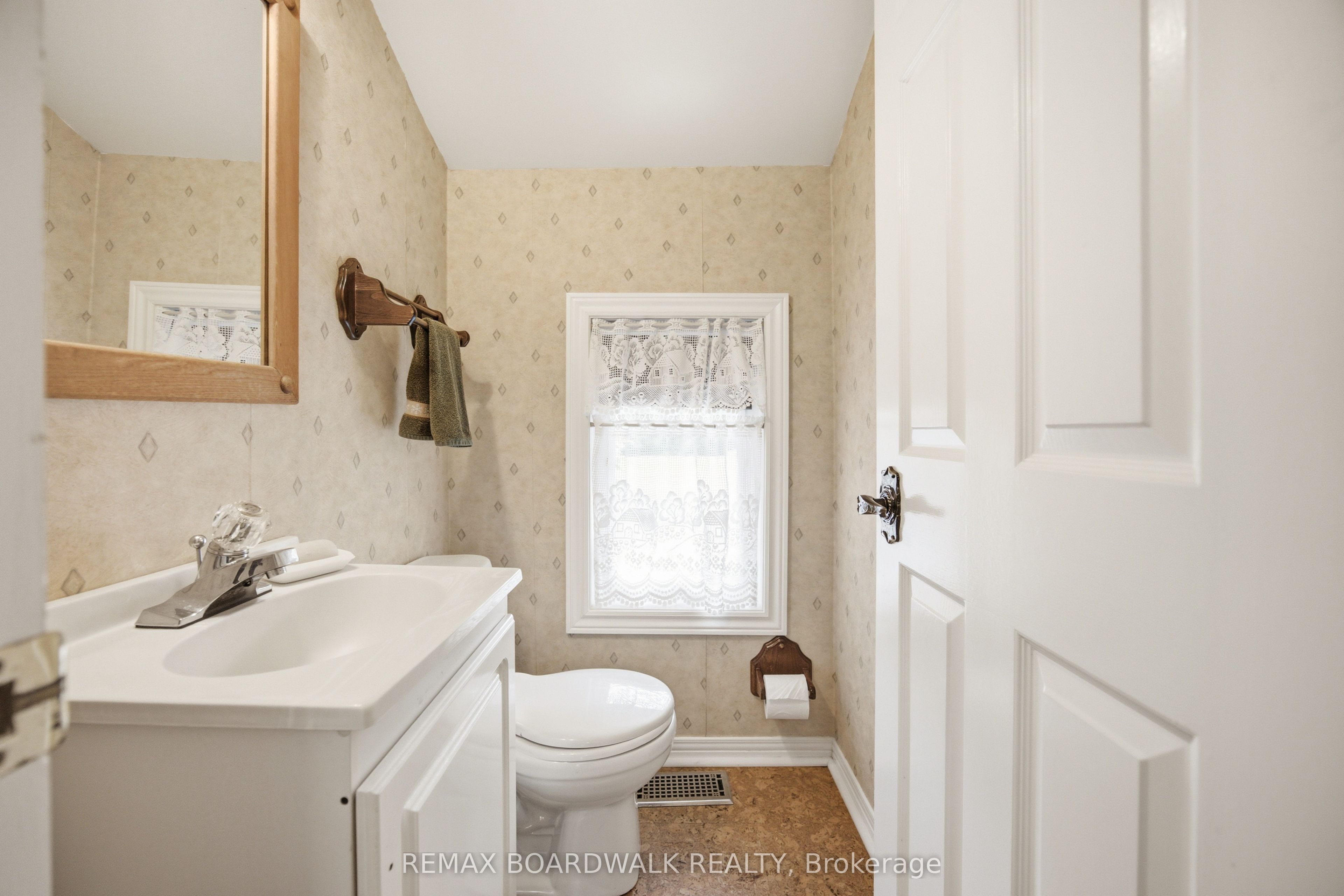 398 Mccann Road Property Photo 15