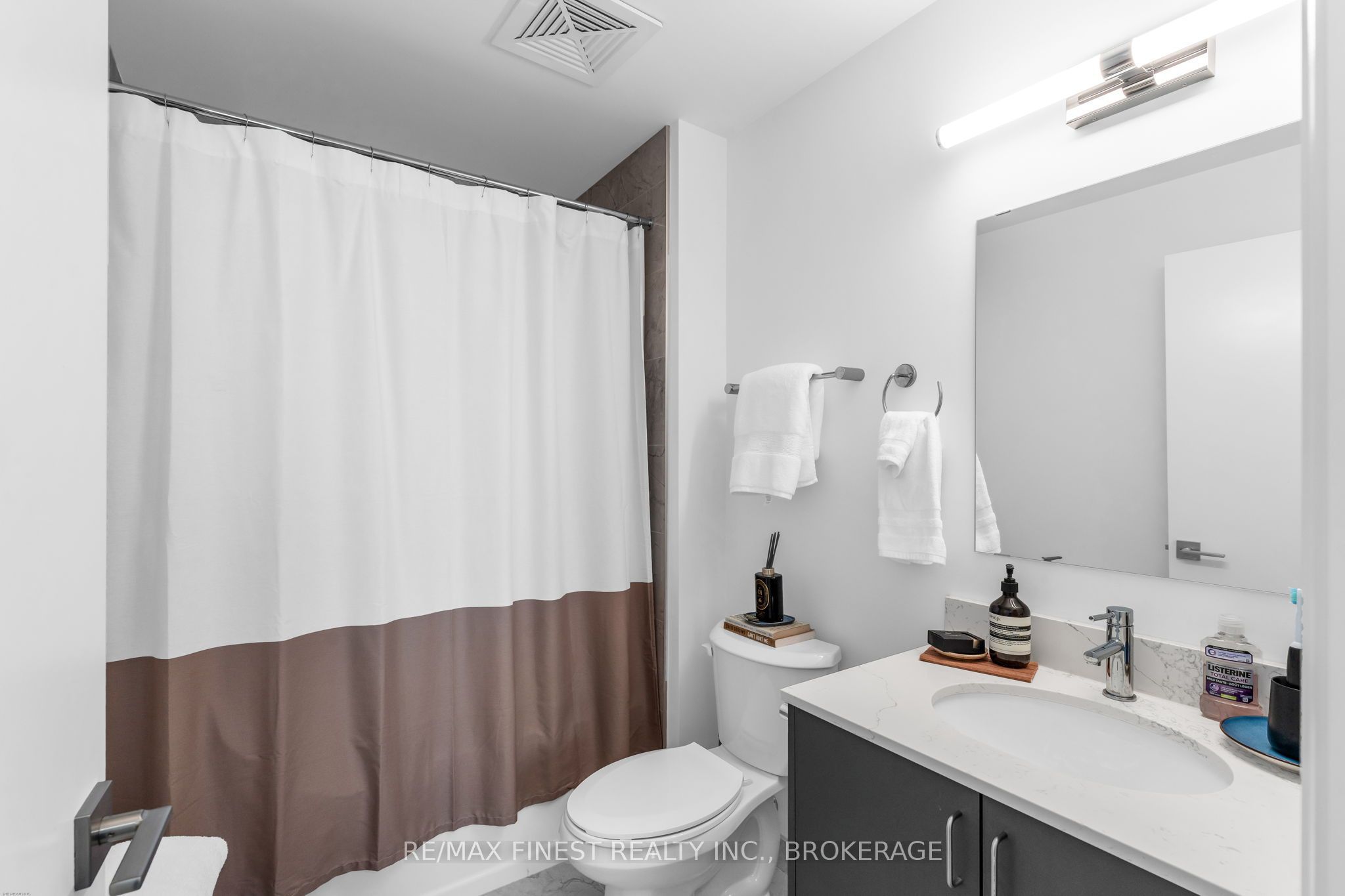 223 Princess Street 801 Property Photo 28