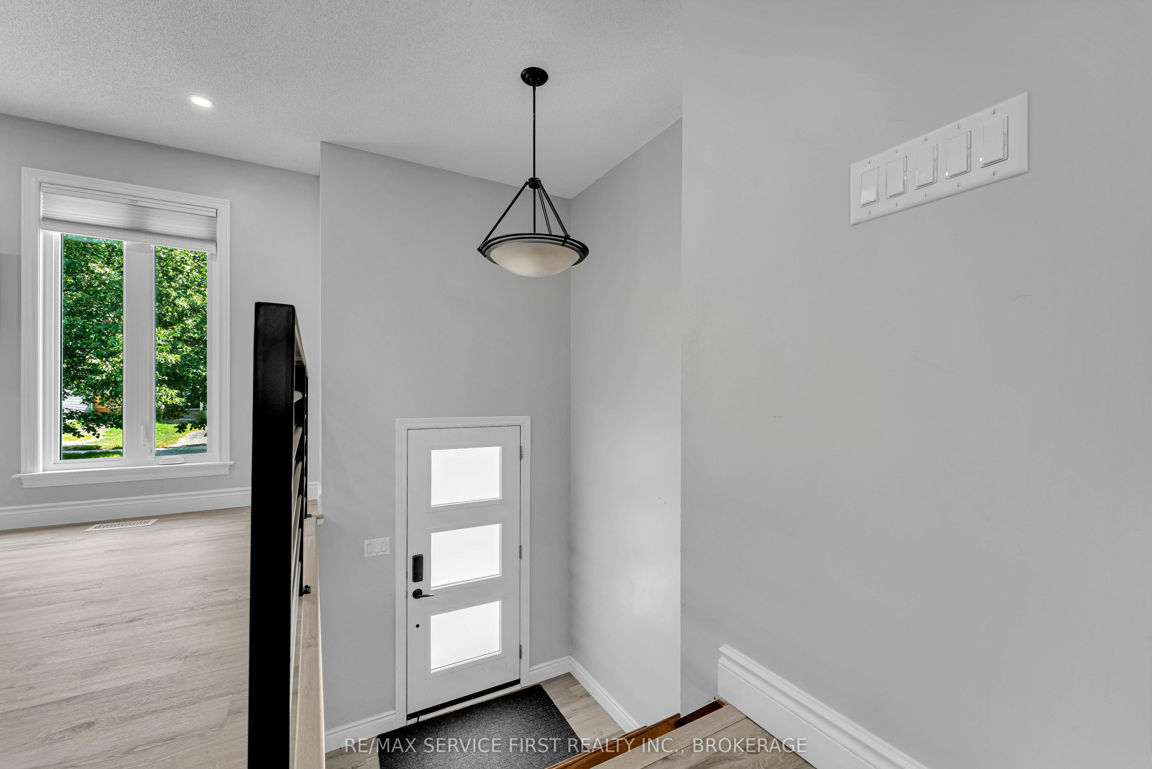 19 Heritage Drive Property Photo 2