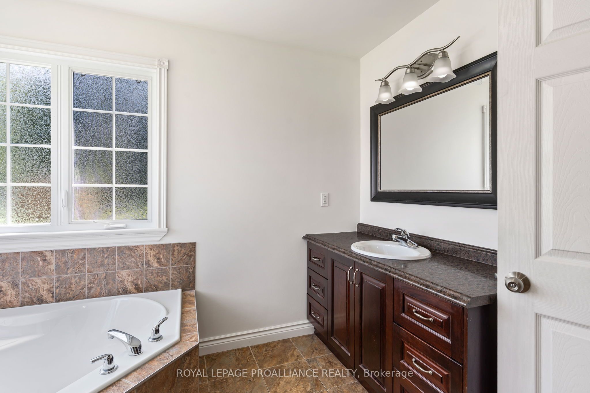 7 Albert Street Property Photo 24