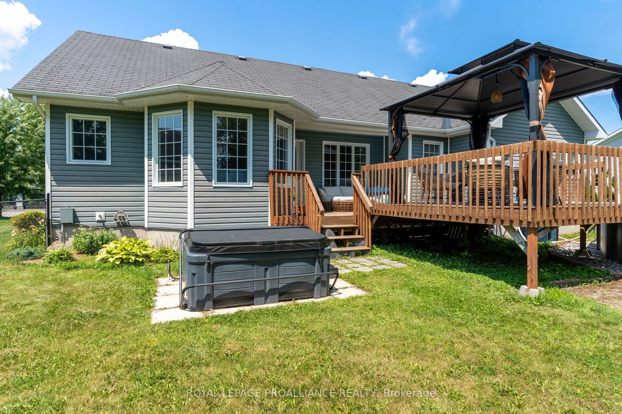 7 Albert Street Property Photo 41