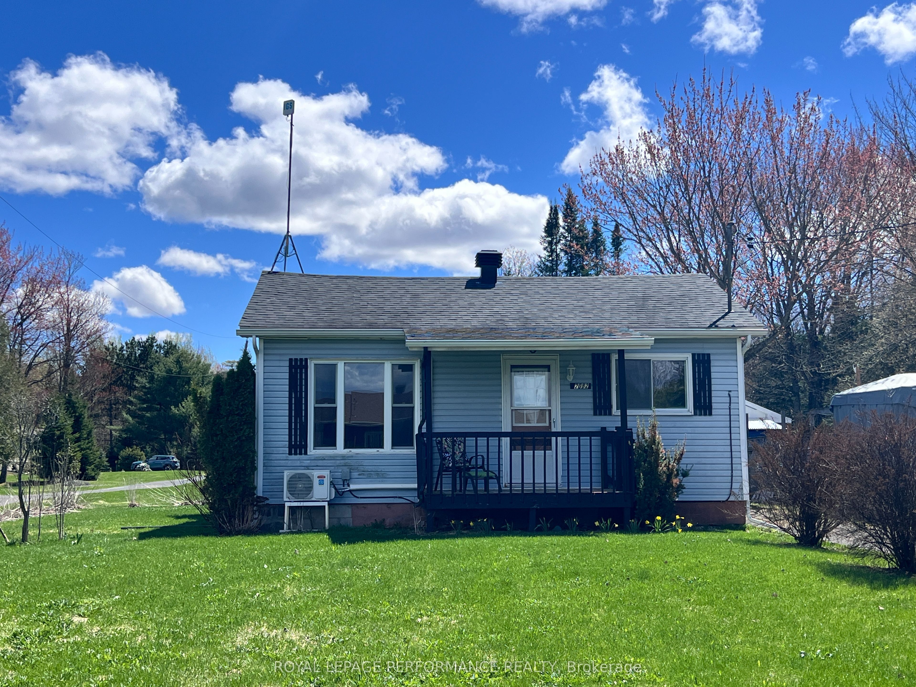 2082 Sandy Hill Road Property Photo 1