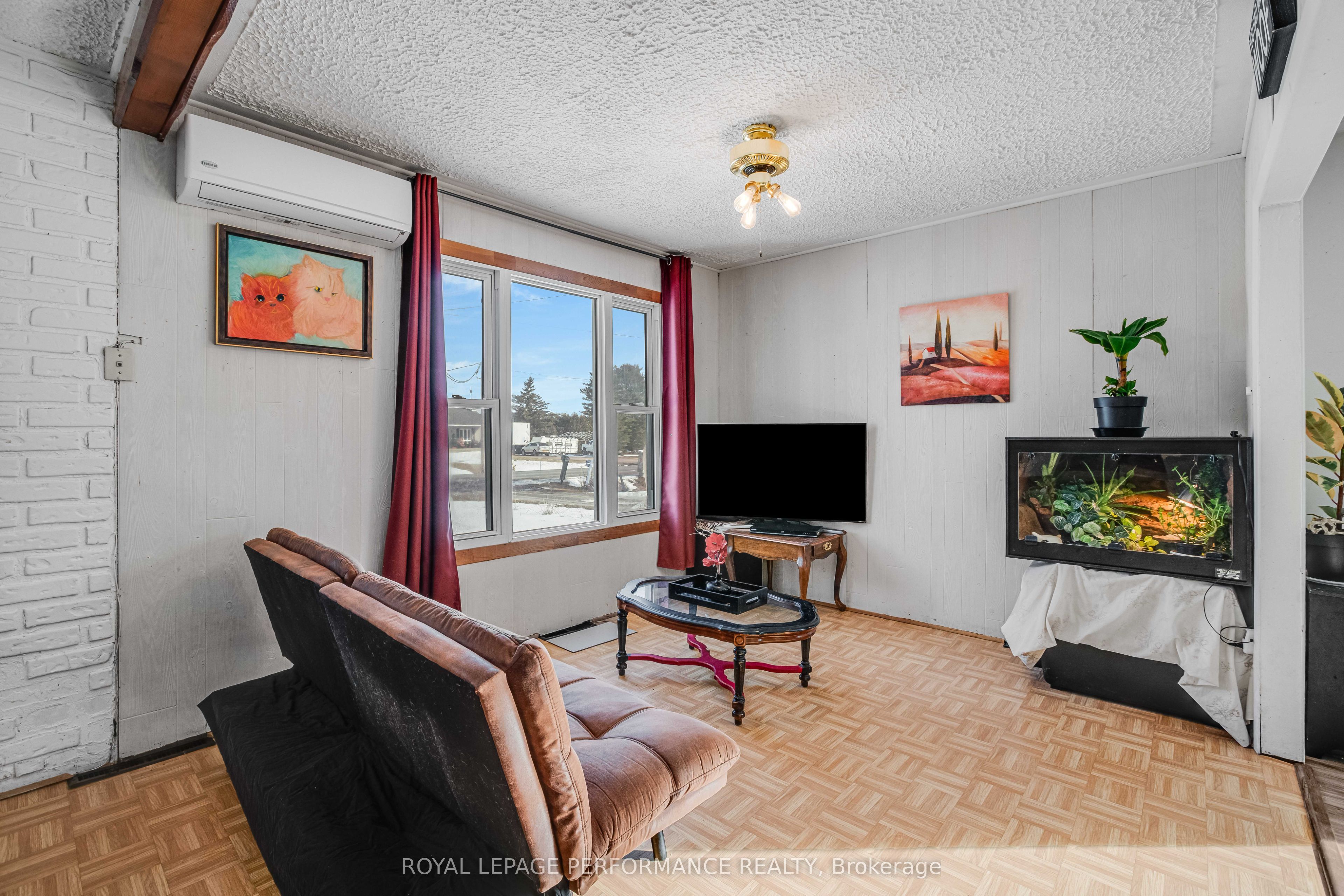 2082 Sandy Hill Road Property Photo 11