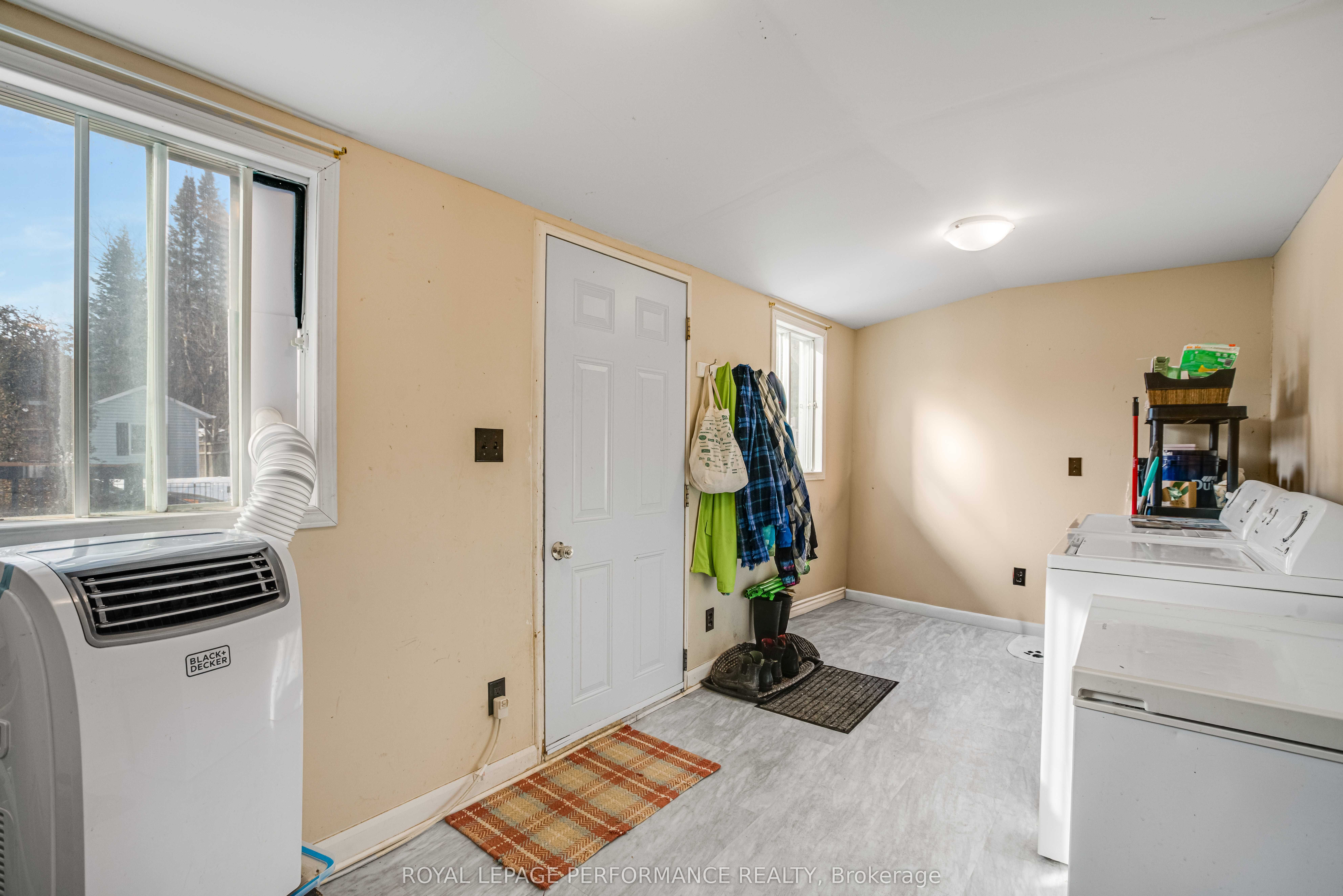 2082 Sandy Hill Road Property Photo 25