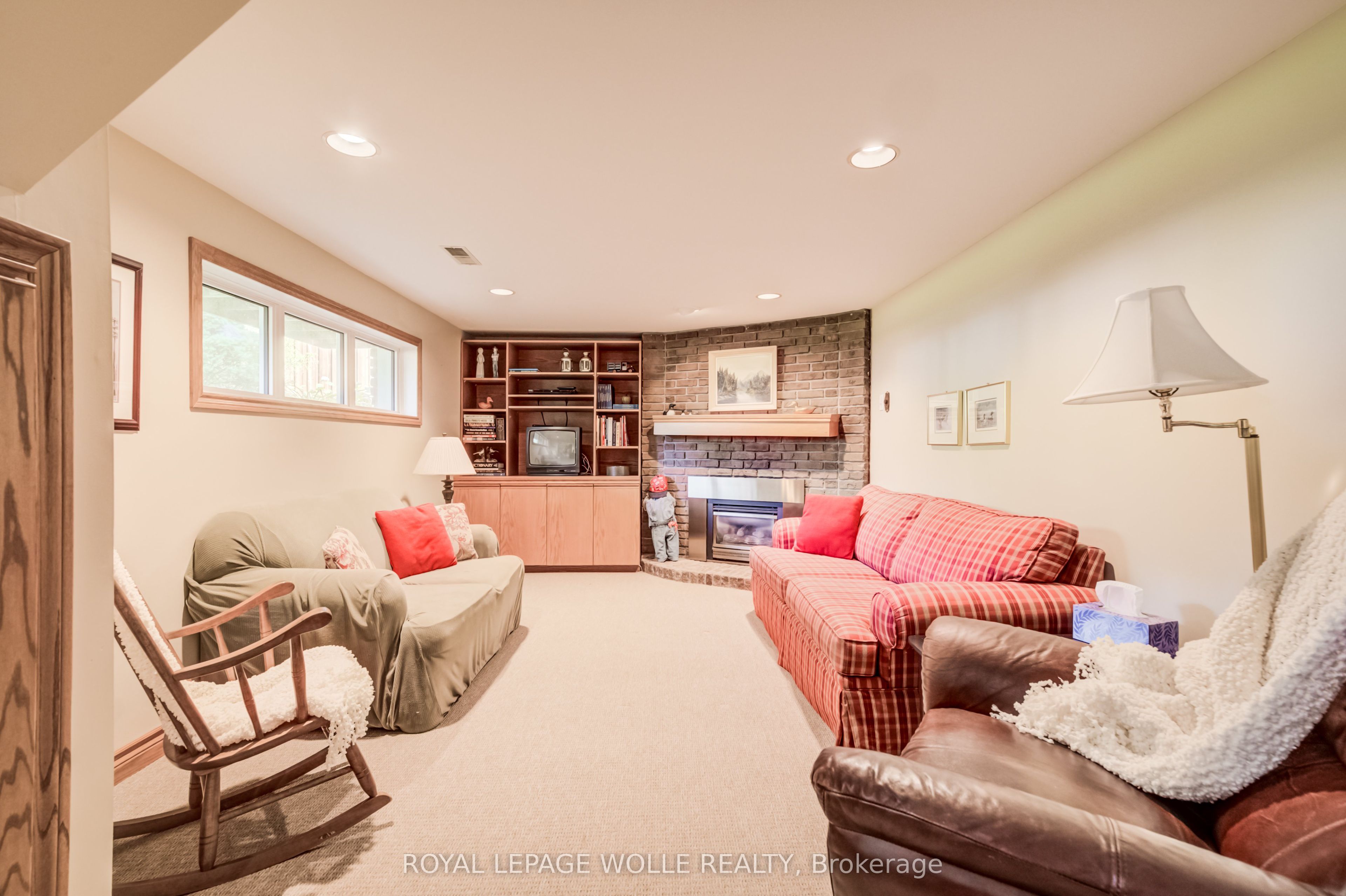 291 Villa Place Property Photo 18
