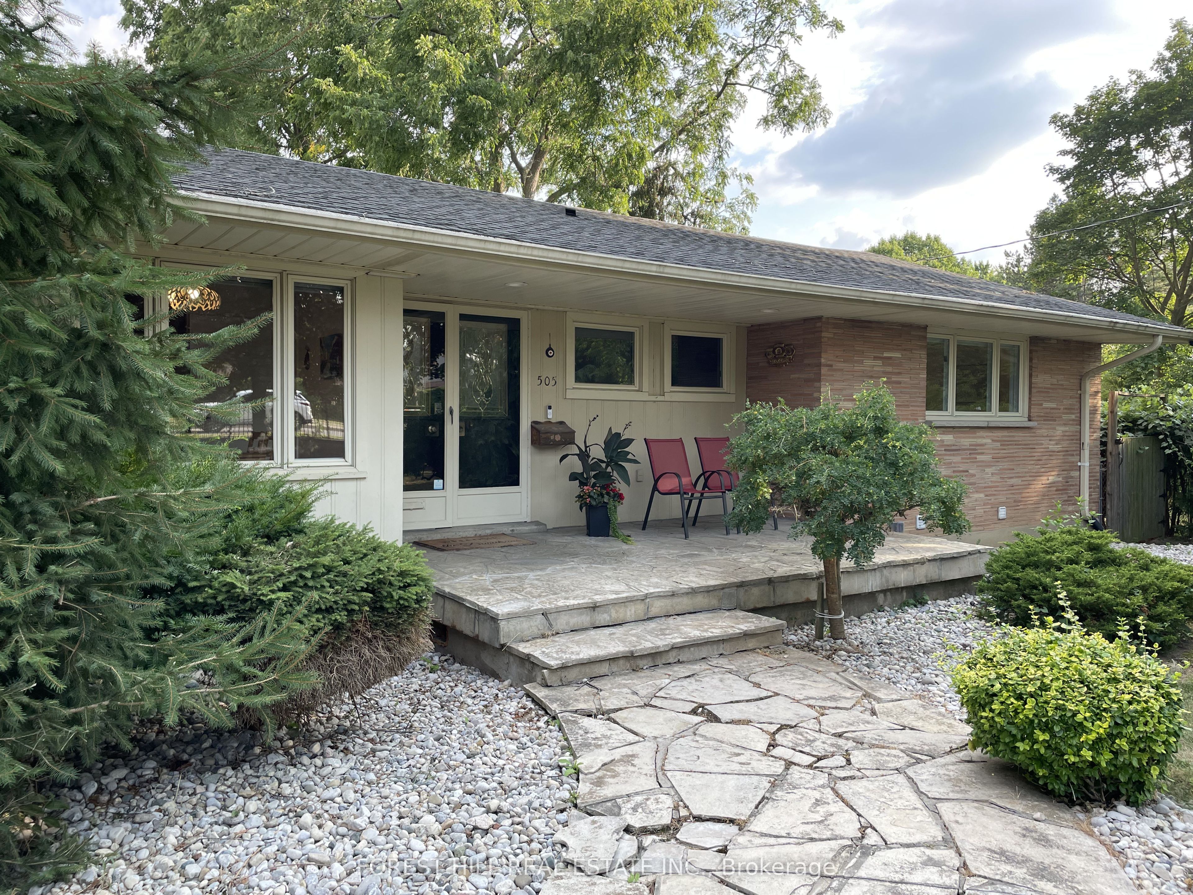 505 Fanshawe Park Road E Property Photo 1