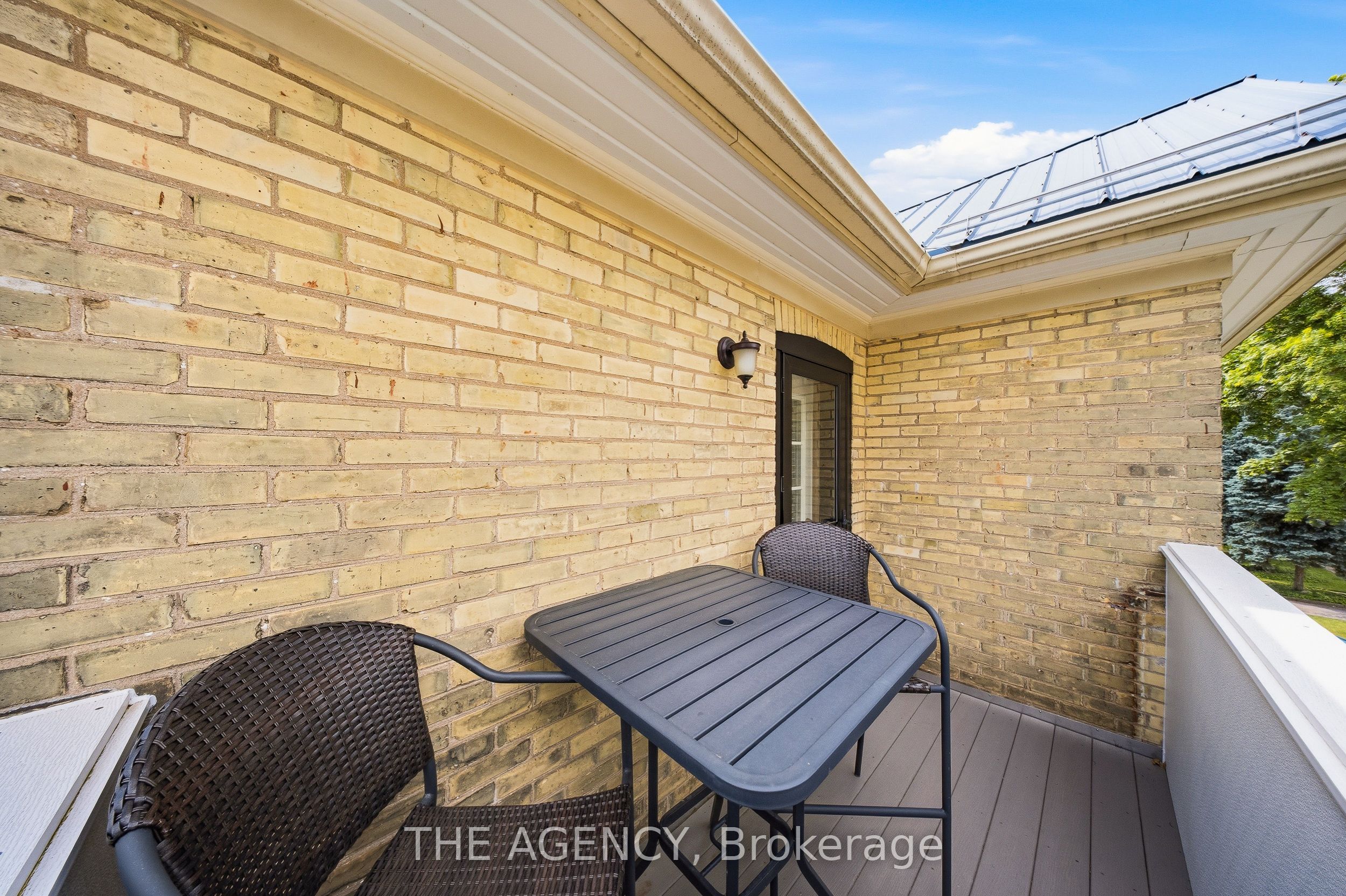 750 Vine Street Property Photo 25