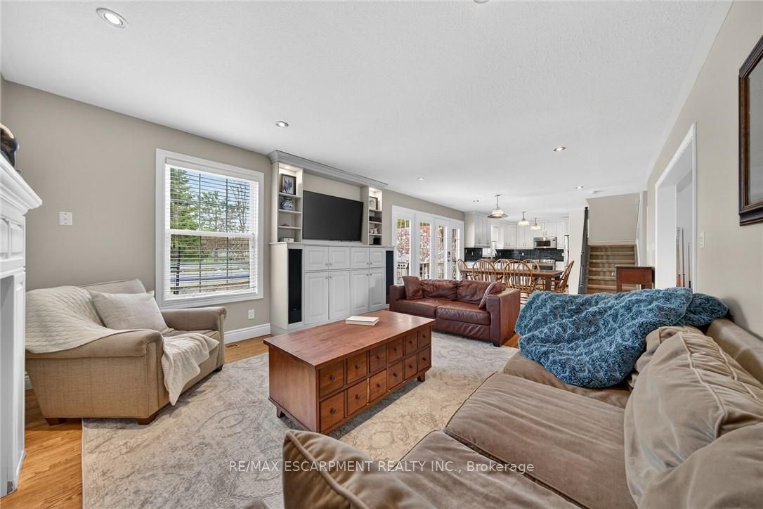 20 Haldimand Trail Property Photo 10