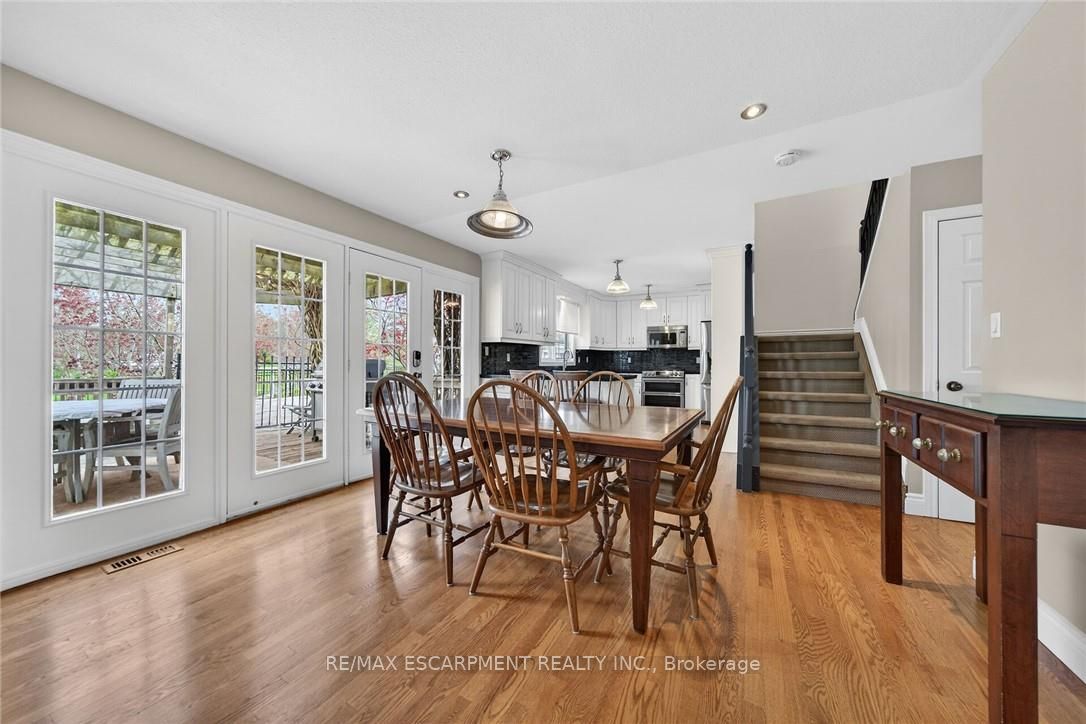 20 Haldimand Trail Property Photo 12