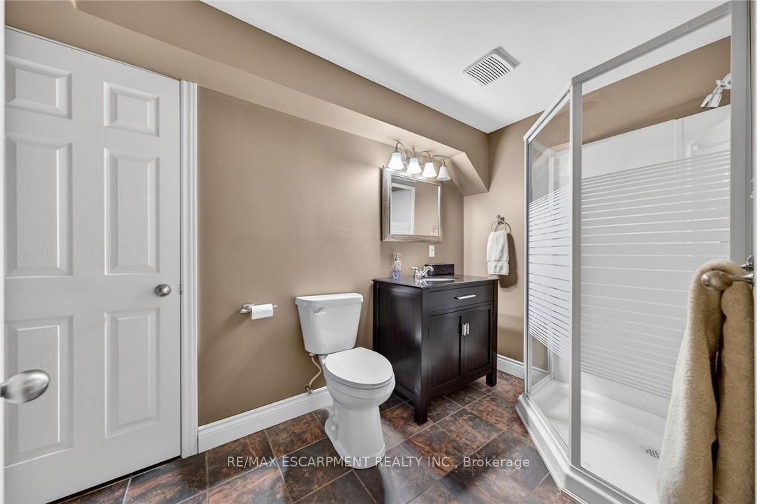 20 Haldimand Trail Property Photo 36
