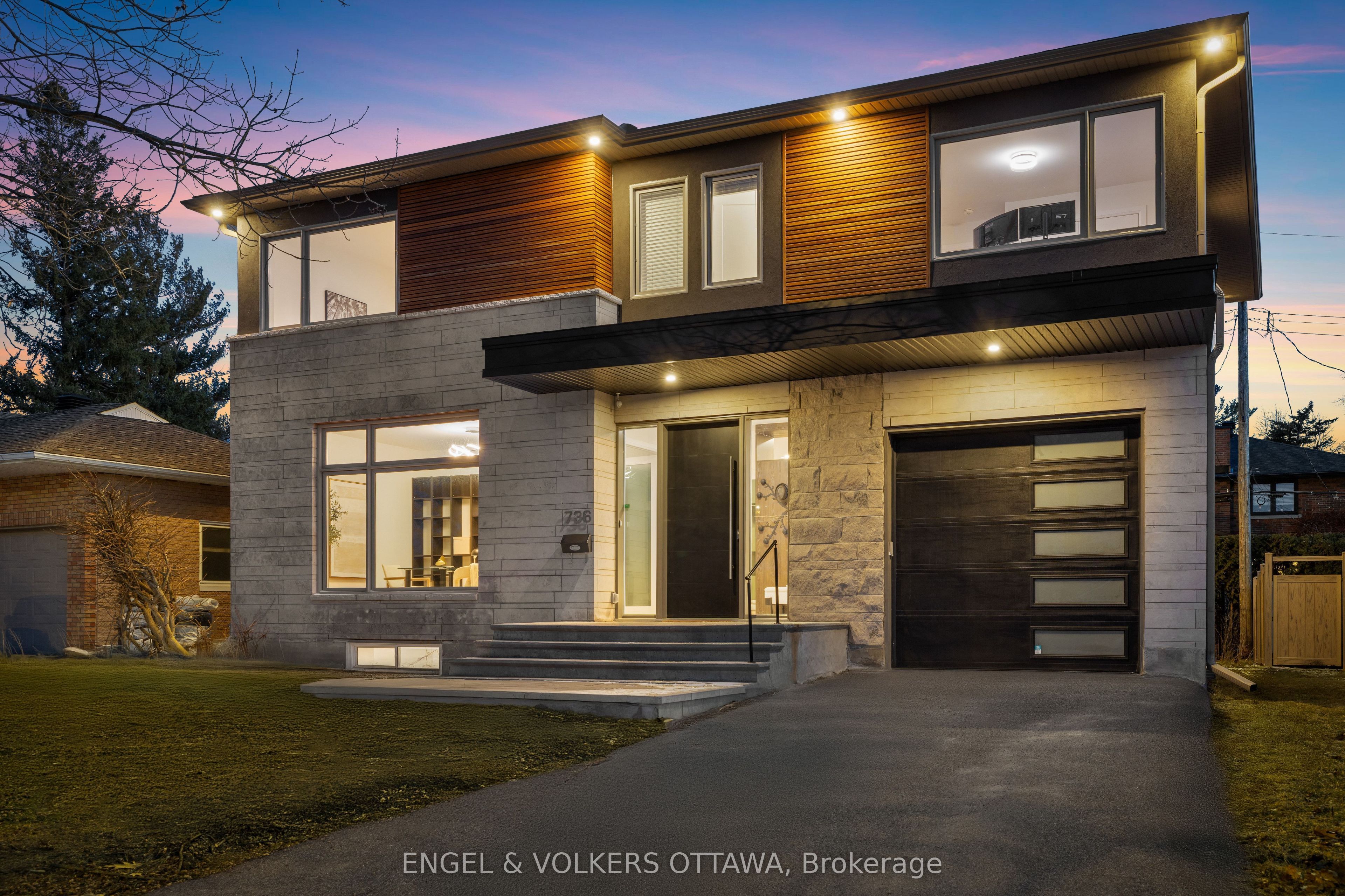 736 Sherbourne Road Property Photo 1