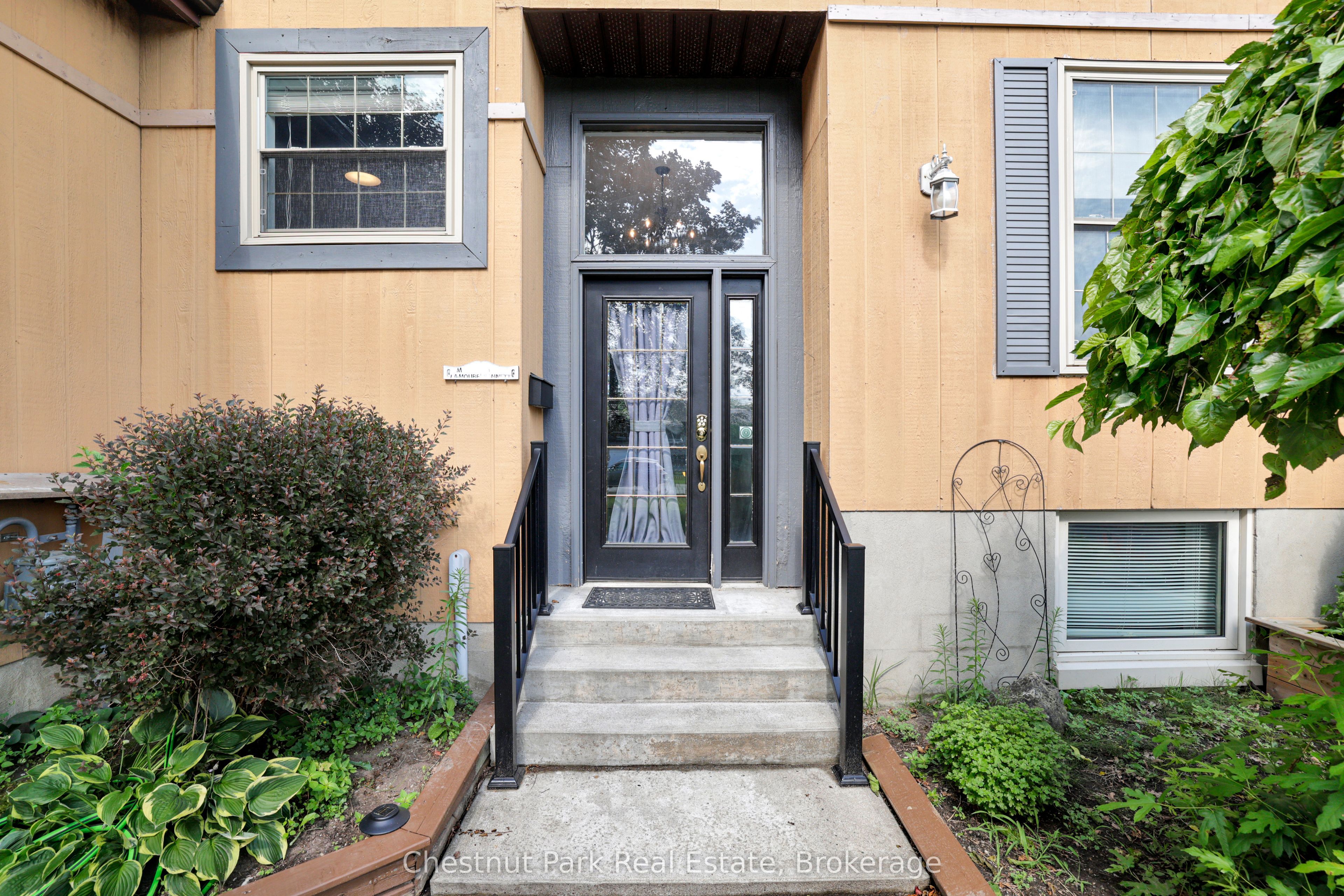 384 Urstadt Street Property Photo 4