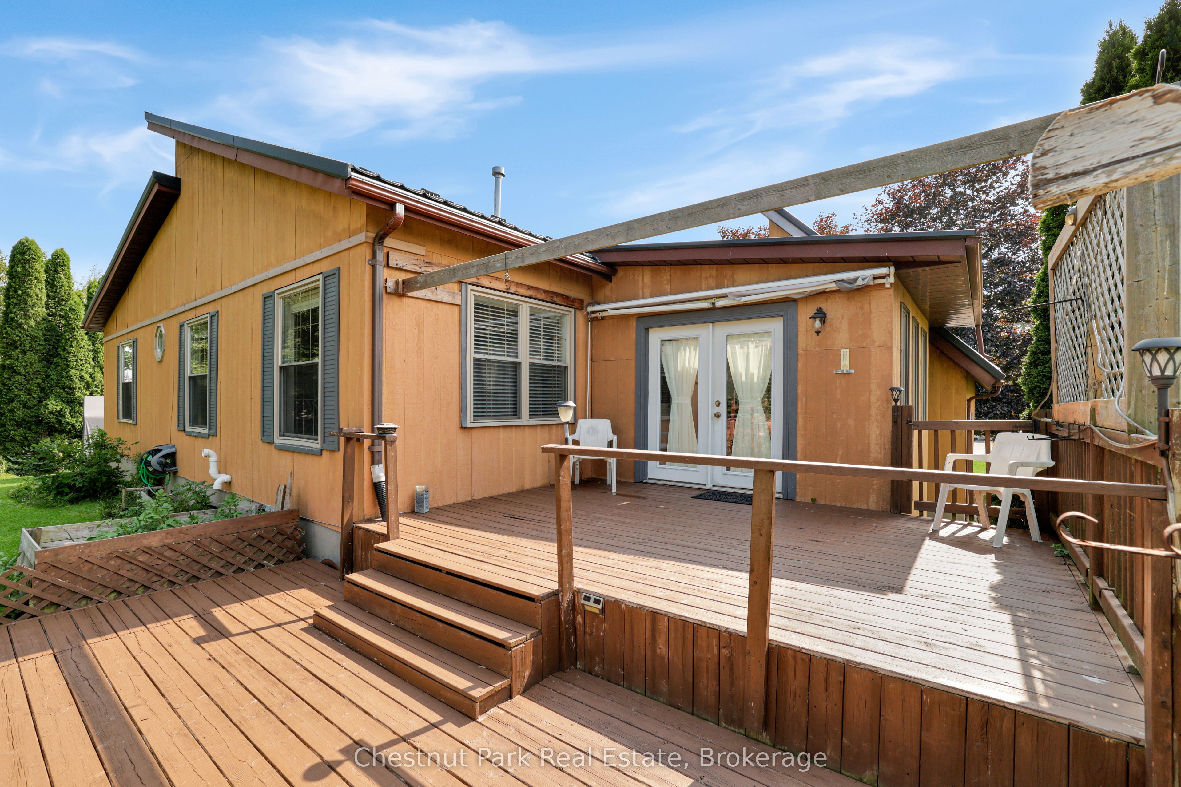 384 Urstadt Street Property Photo 26