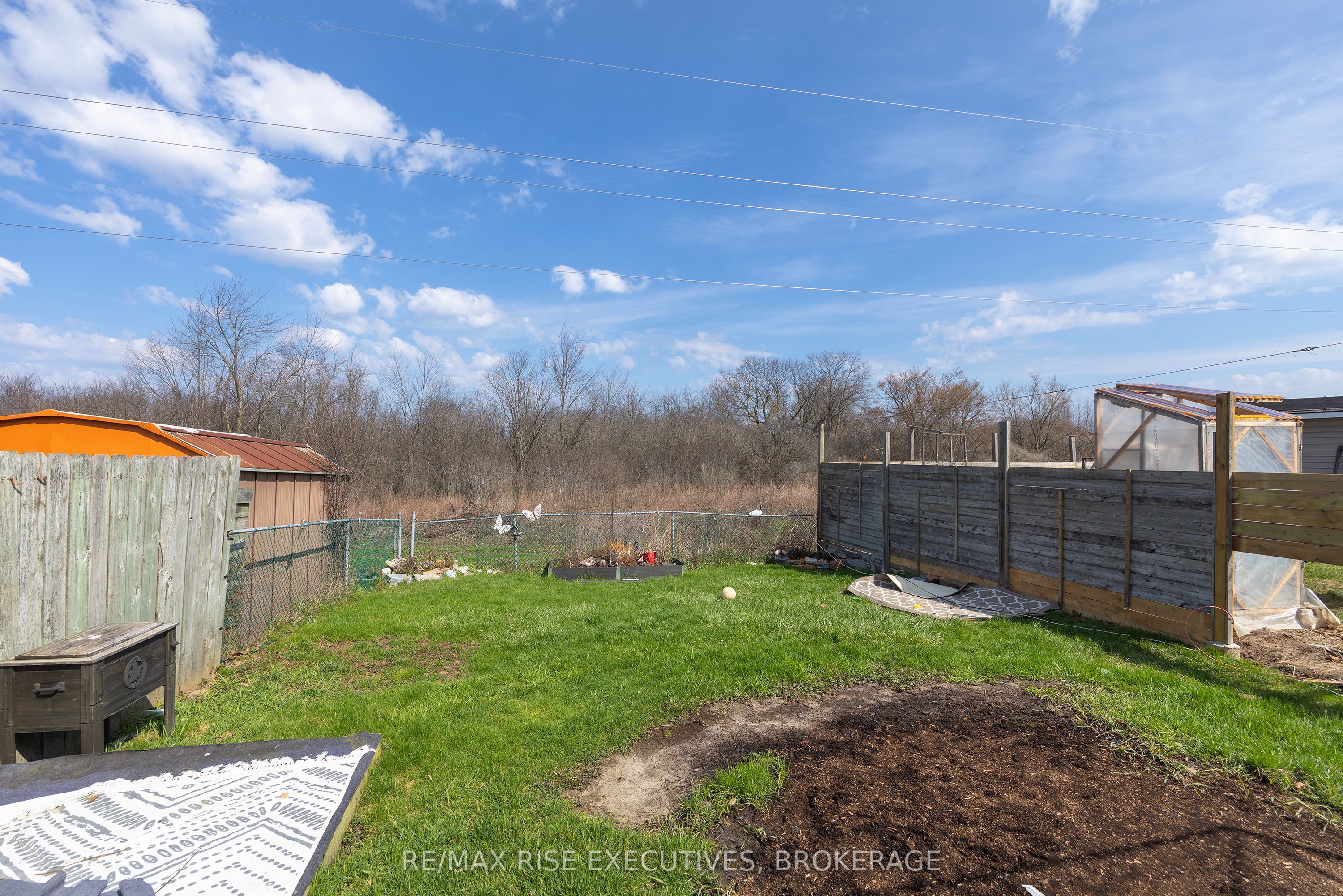 75 Wycliffe Crescent Property Photo 8