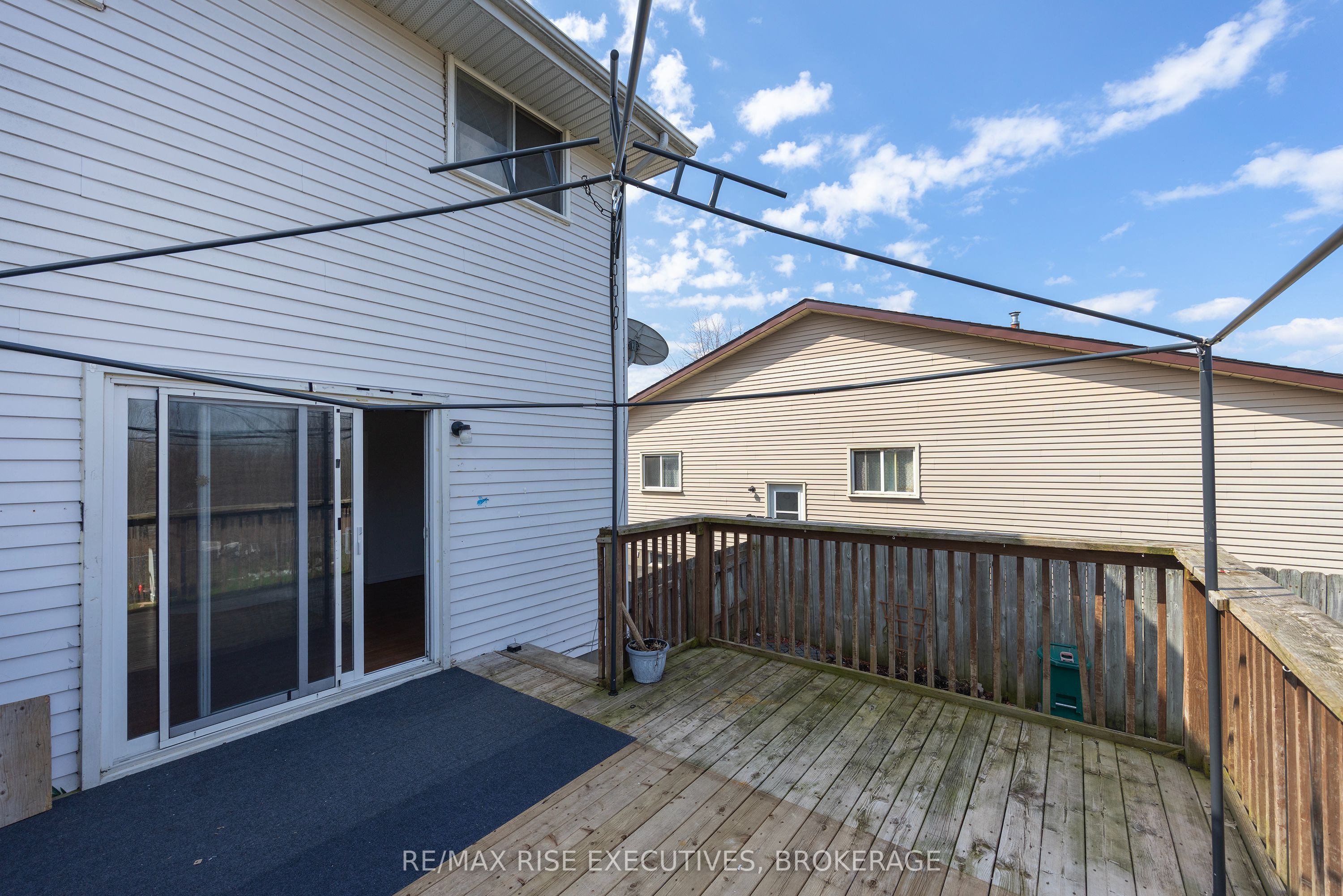 75 Wycliffe Crescent Property Photo 13
