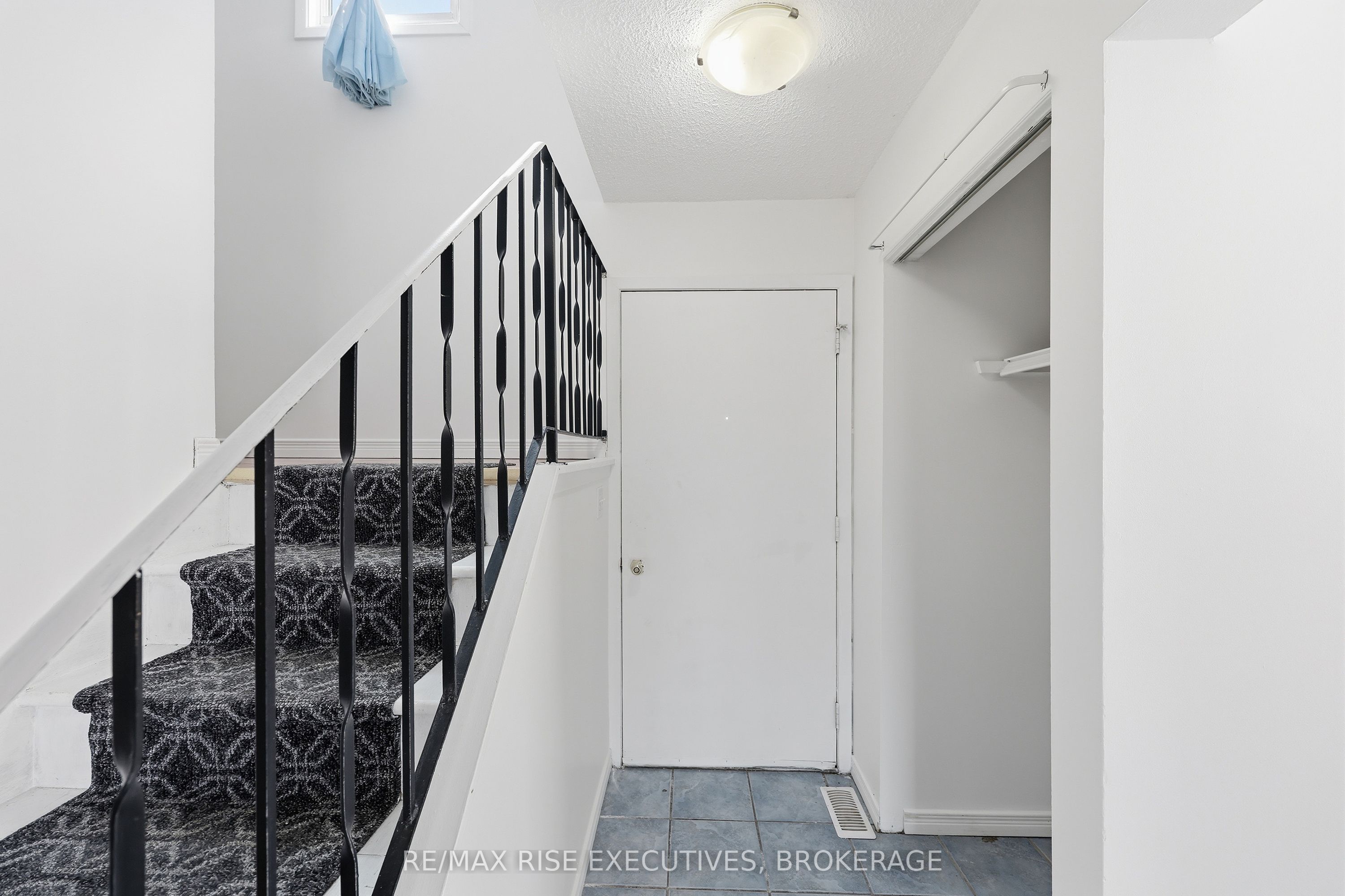 75 Wycliffe Crescent Property Photo 15