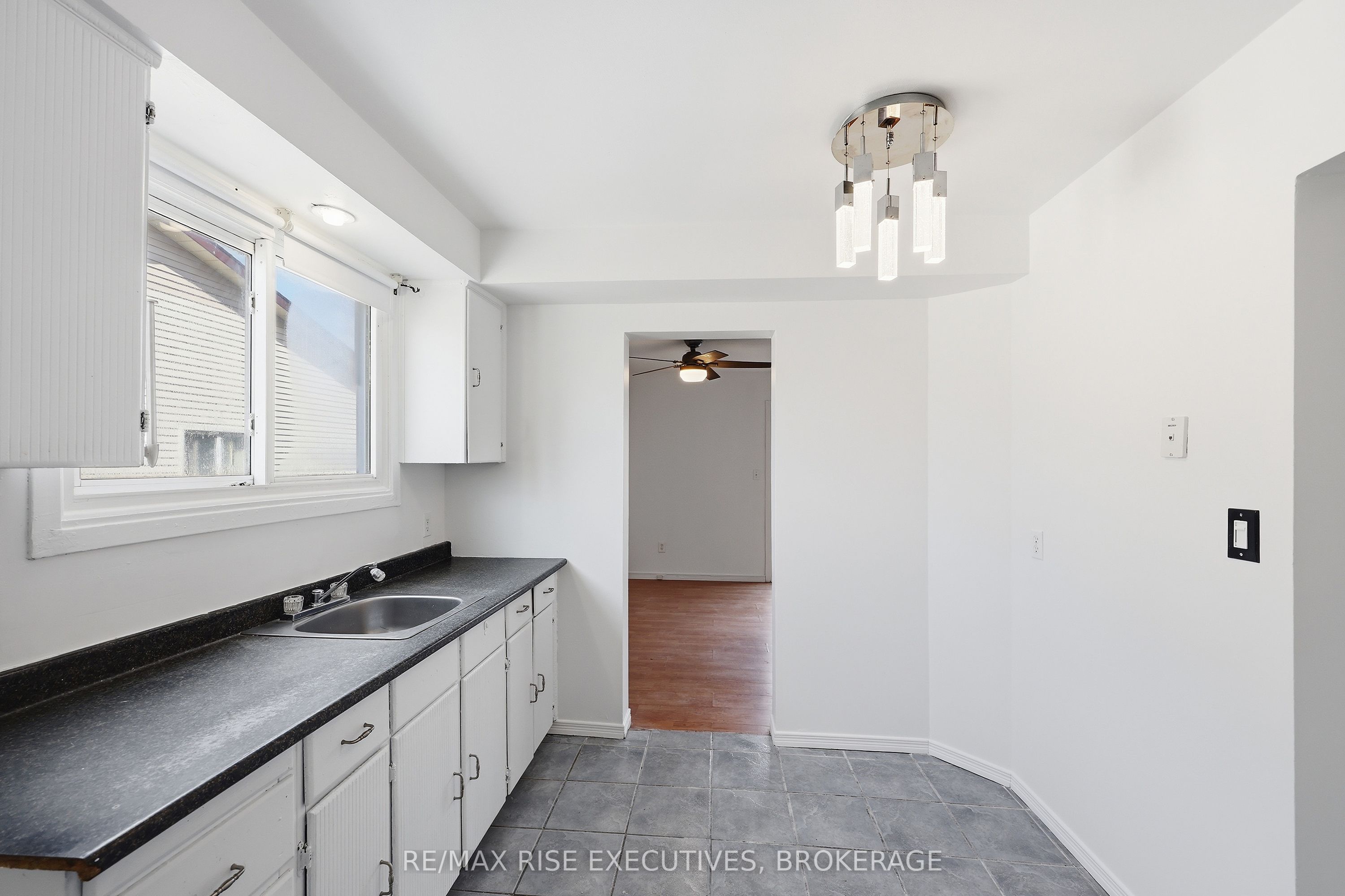 75 Wycliffe Crescent Property Photo 24