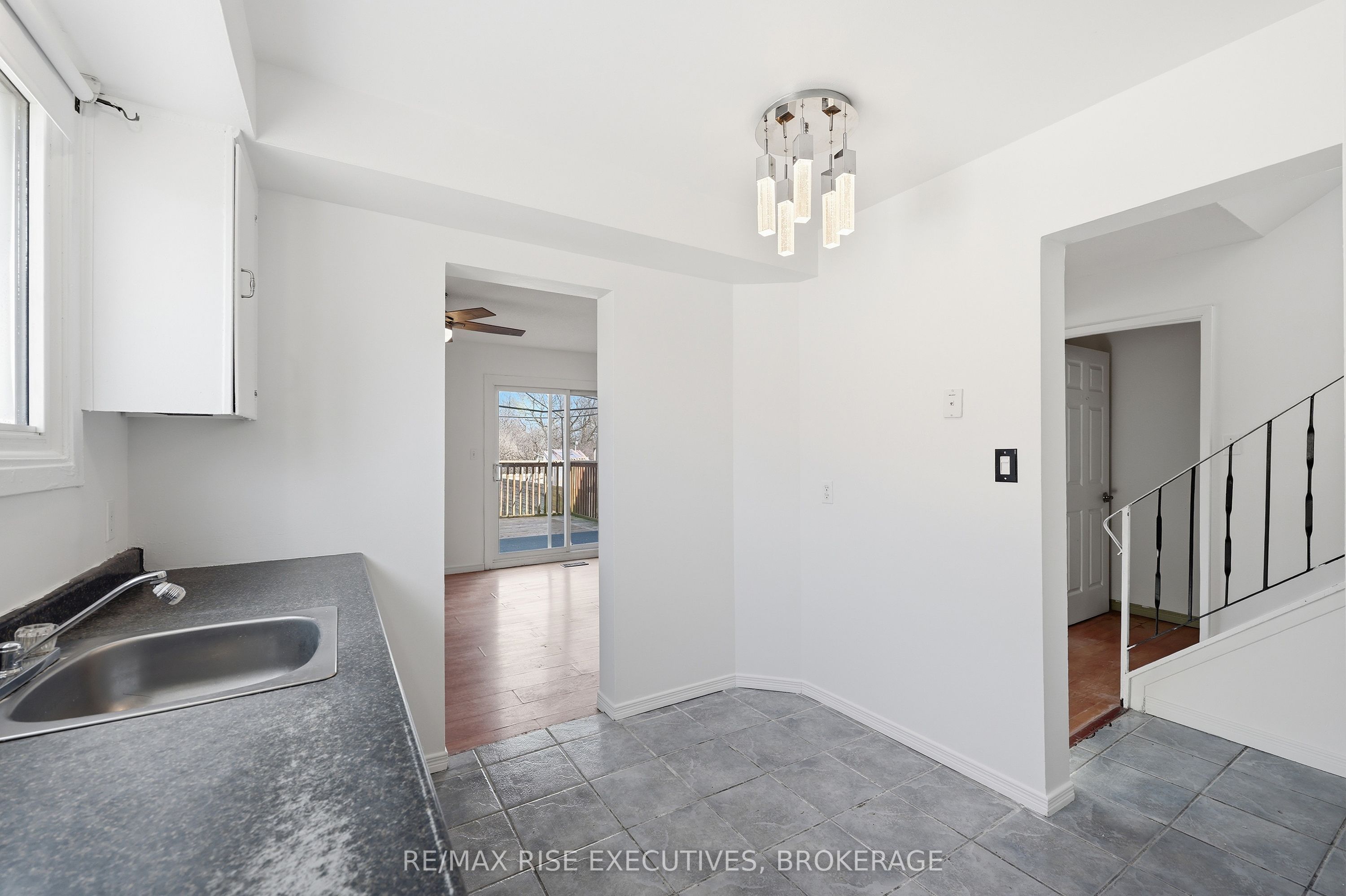 75 Wycliffe Crescent Property Photo 26