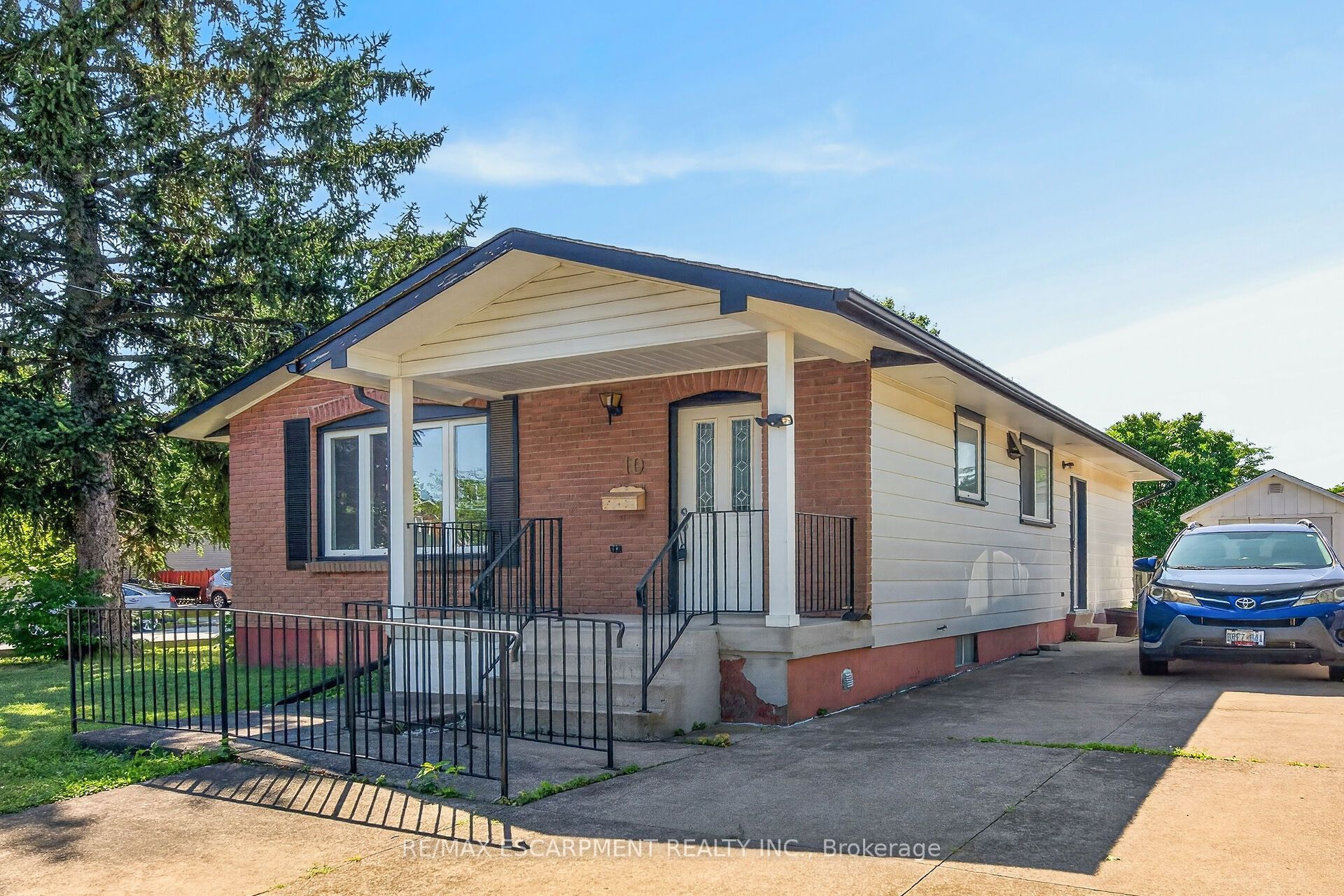 10 Tracey Road Property Photo 6
