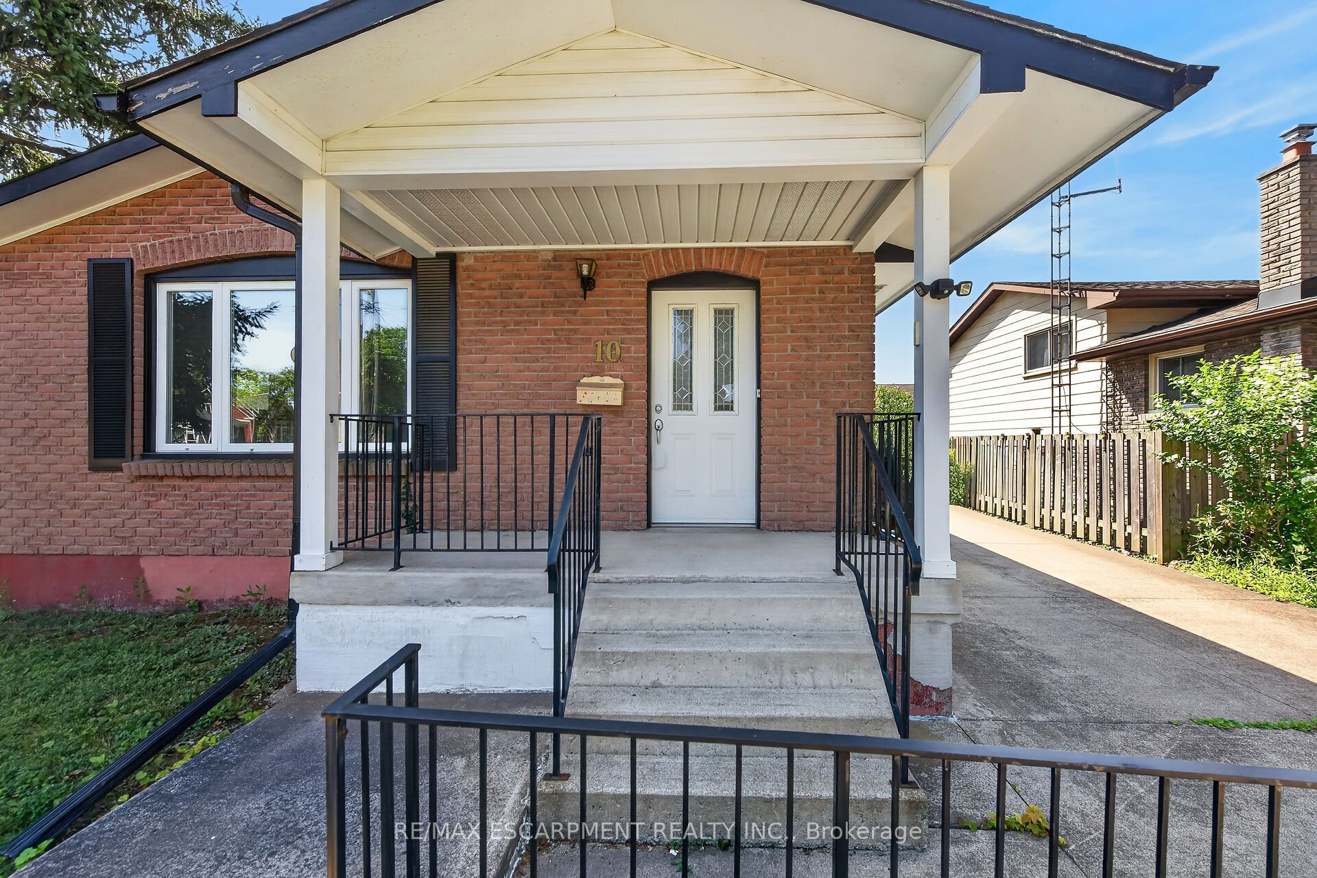 10 Tracey Road Property Photo 7