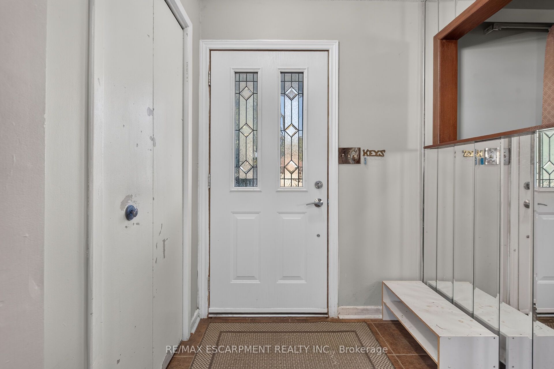 10 Tracey Road Property Photo 8