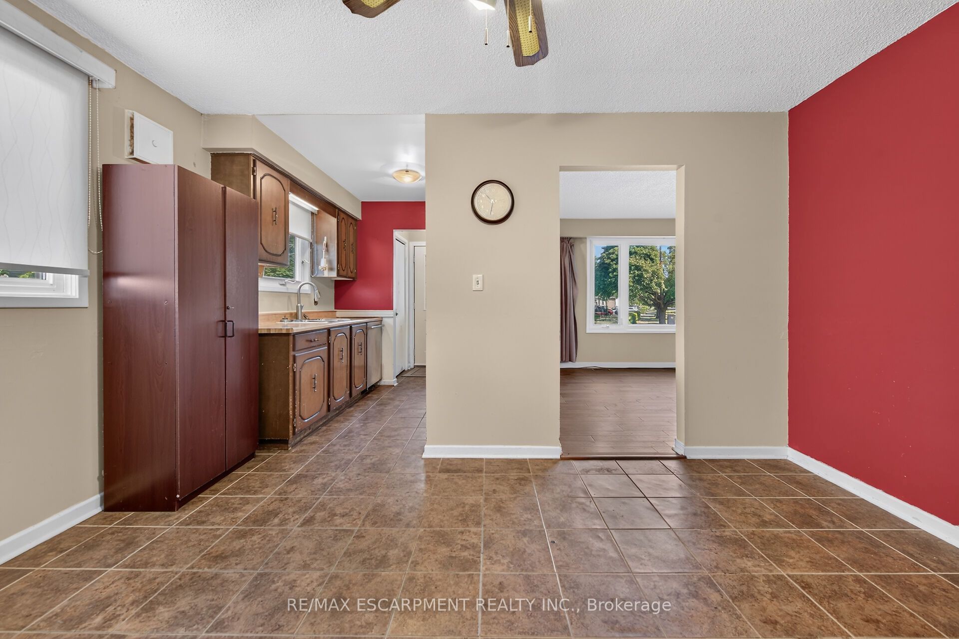 10 Tracey Road Property Photo 17
