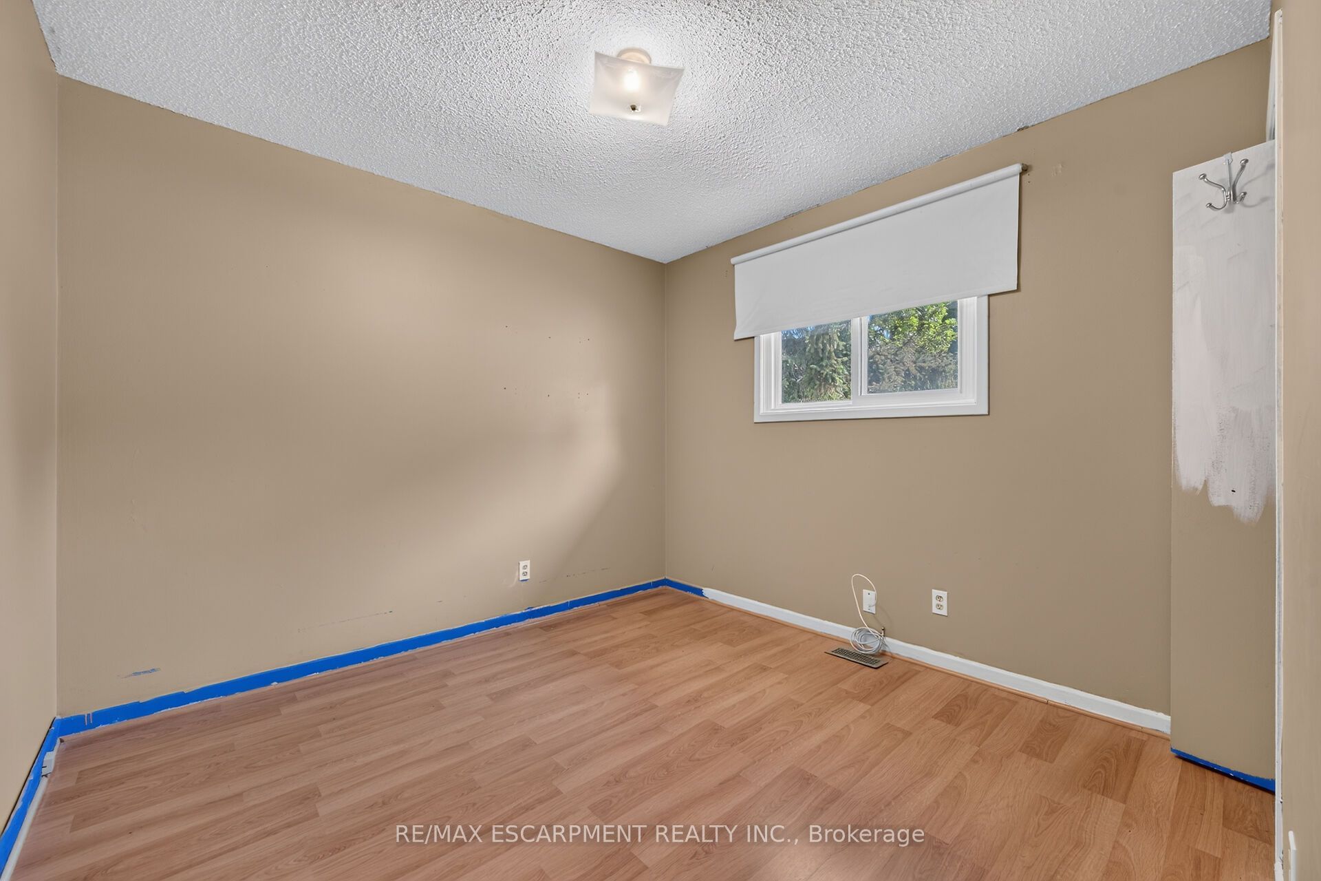 10 Tracey Road Property Photo 23