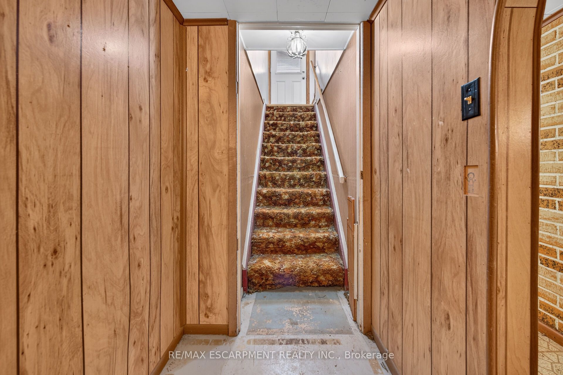 10 Tracey Road Property Photo 31