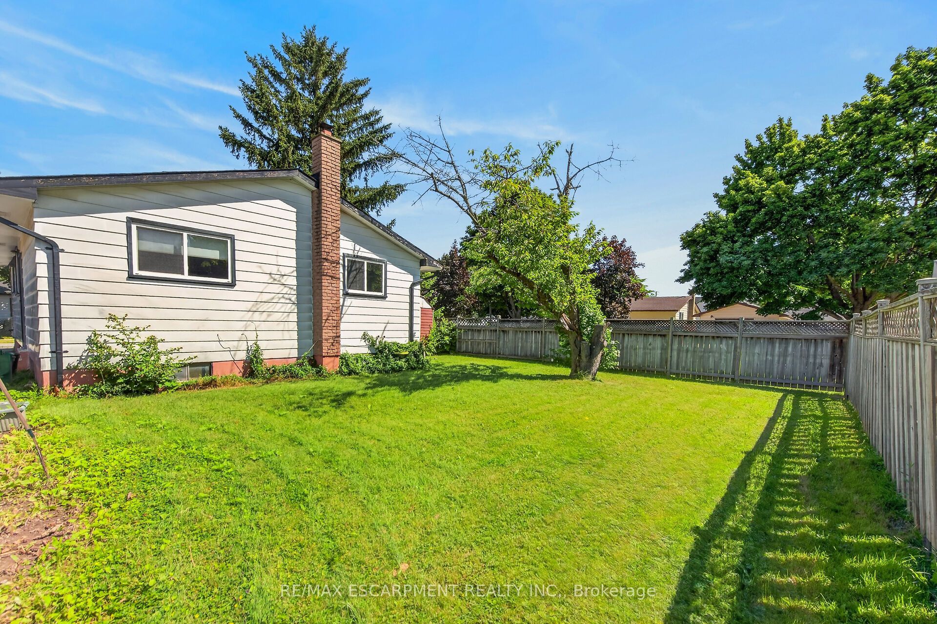 10 Tracey Road Property Photo 38