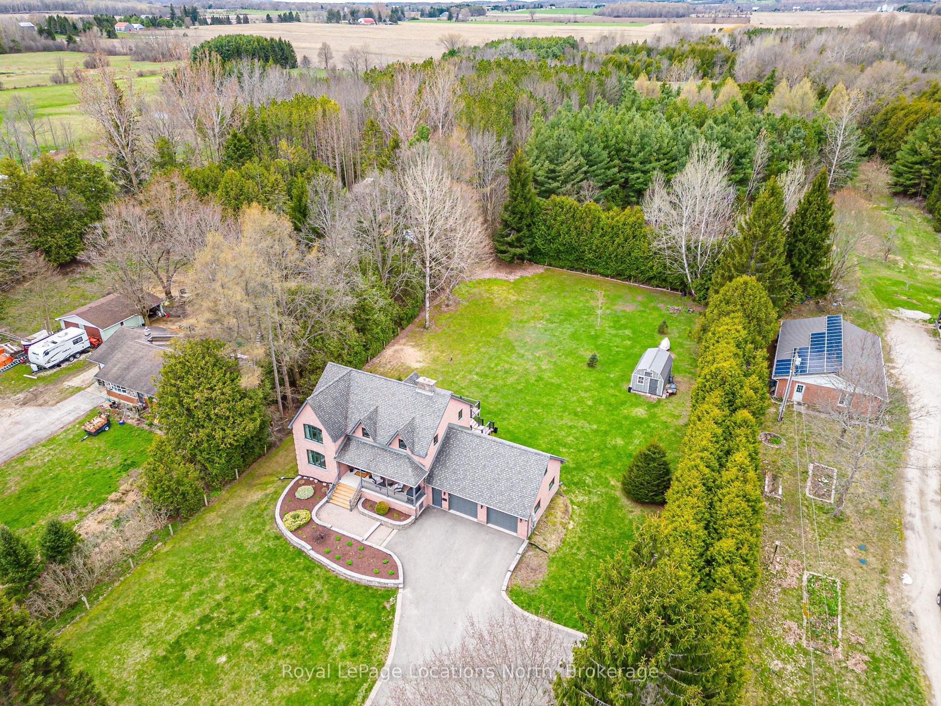 158078 7th Line Property Photo 3