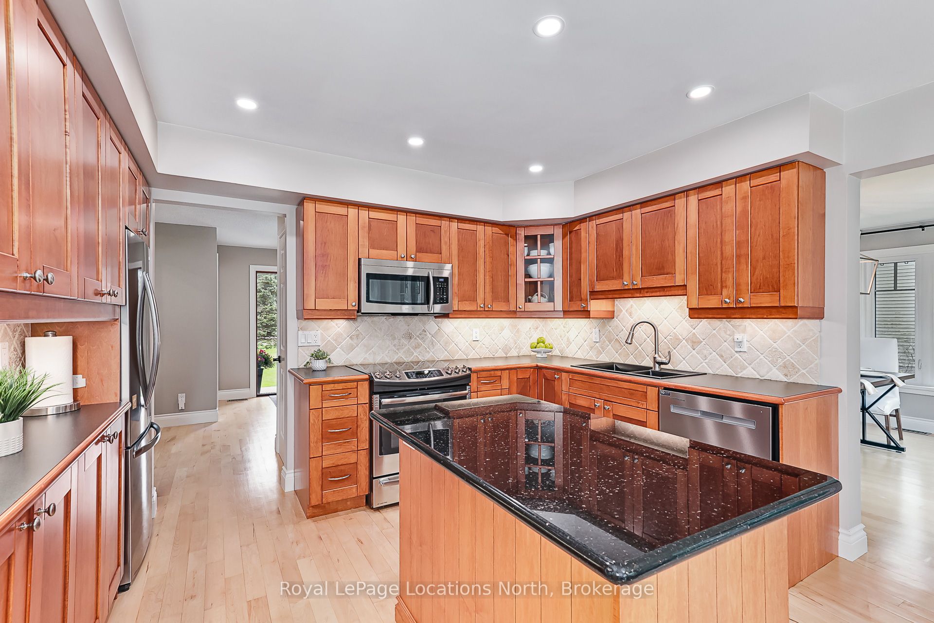 158078 7th Line Property Photo 17