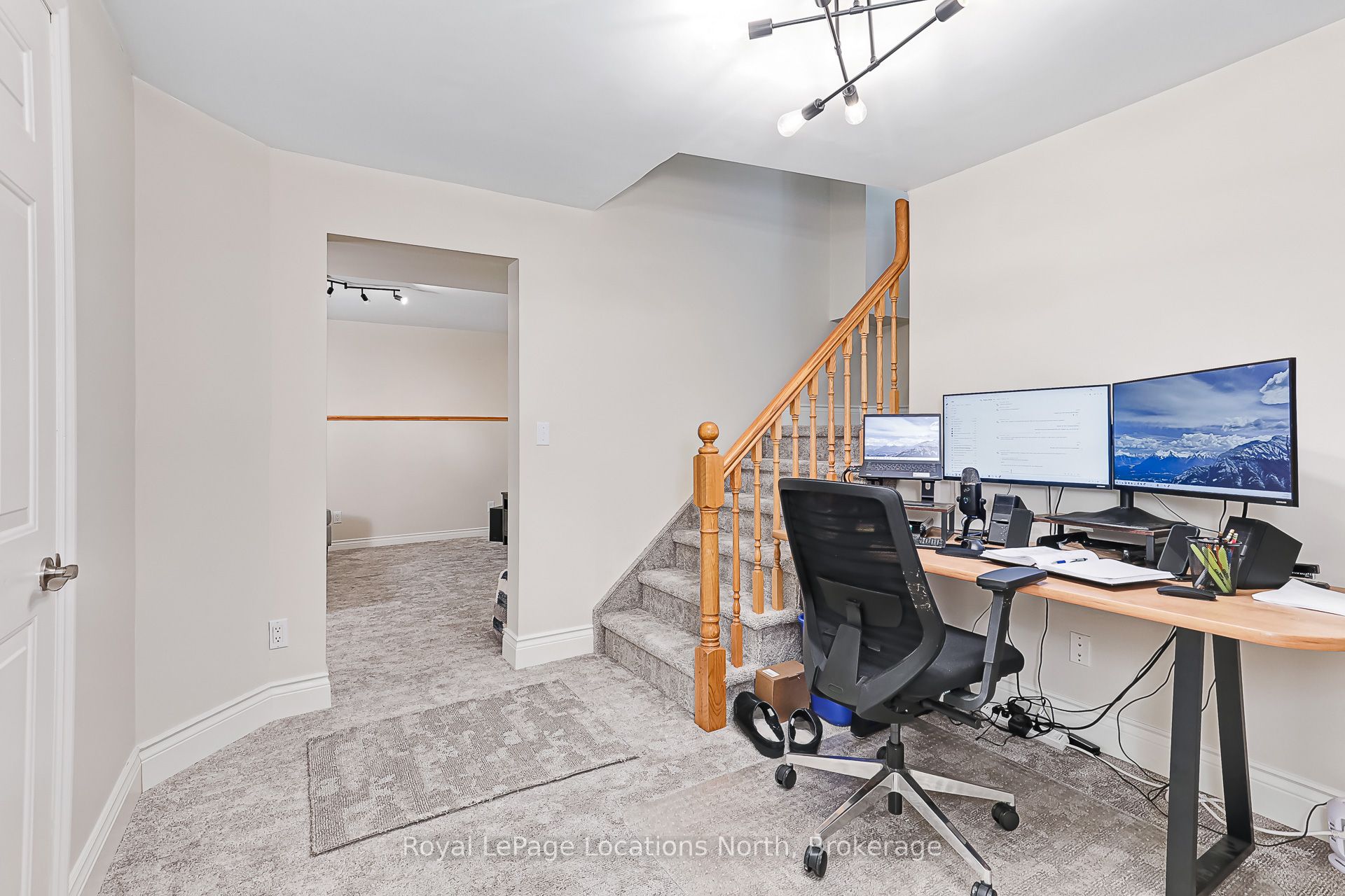 158078 7th Line Property Photo 38